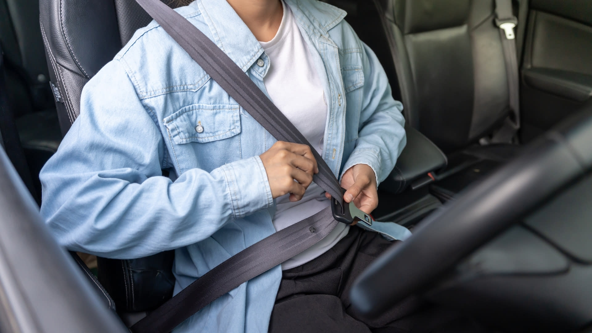 How to Protect Yourself in a Car Crash banner