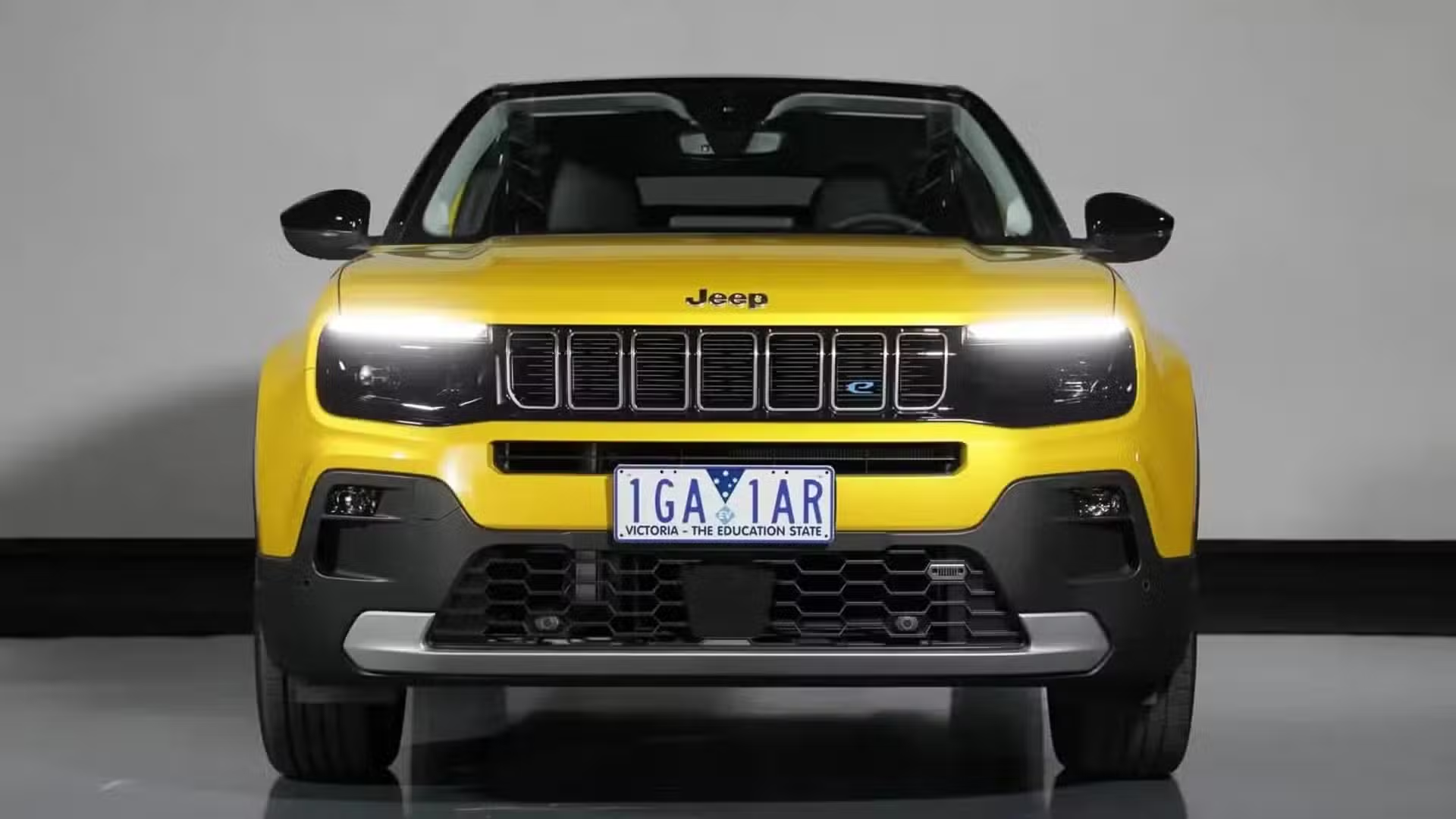 2025 Jeep Avenger Electric Car: Price Cuts Announced Ahead of First Deliveries banner