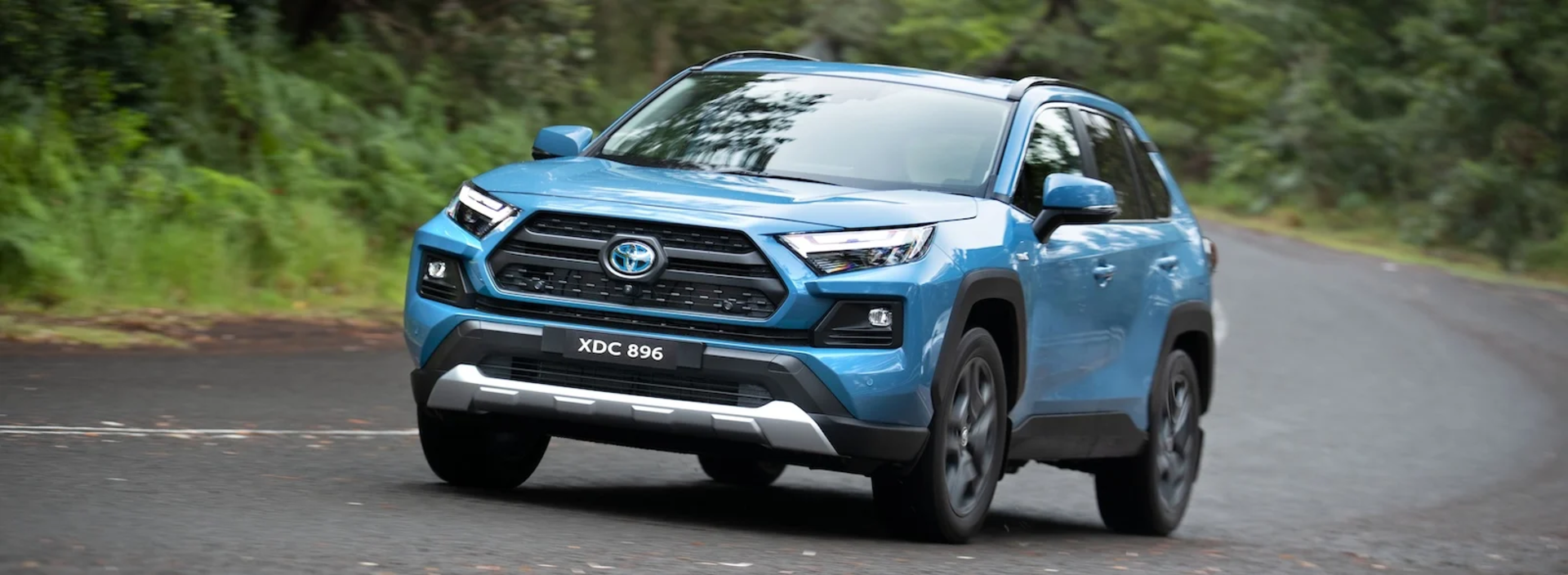 TOYOTA: FIRST CARMAKER TO DELIVER 100,000 HYBRIDS IN A YEAR banner