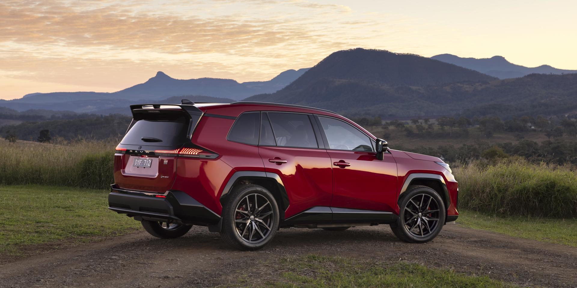 Toyota SUV Buyer Guide: From Compact to Full-Size, Which One Is Right for You? banner