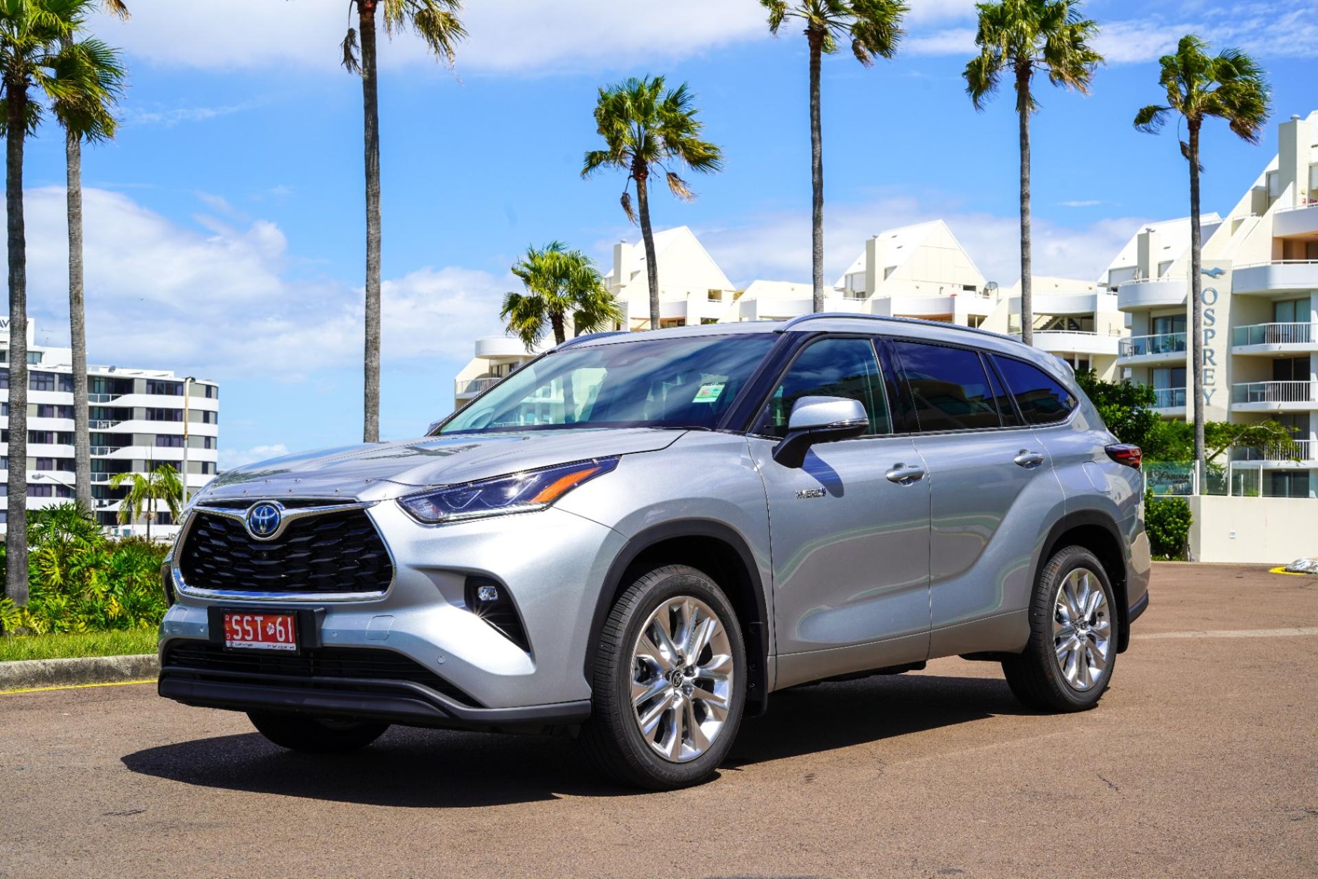 Kluger vs Prado: Which Toyota SUV Is Right for You? banner