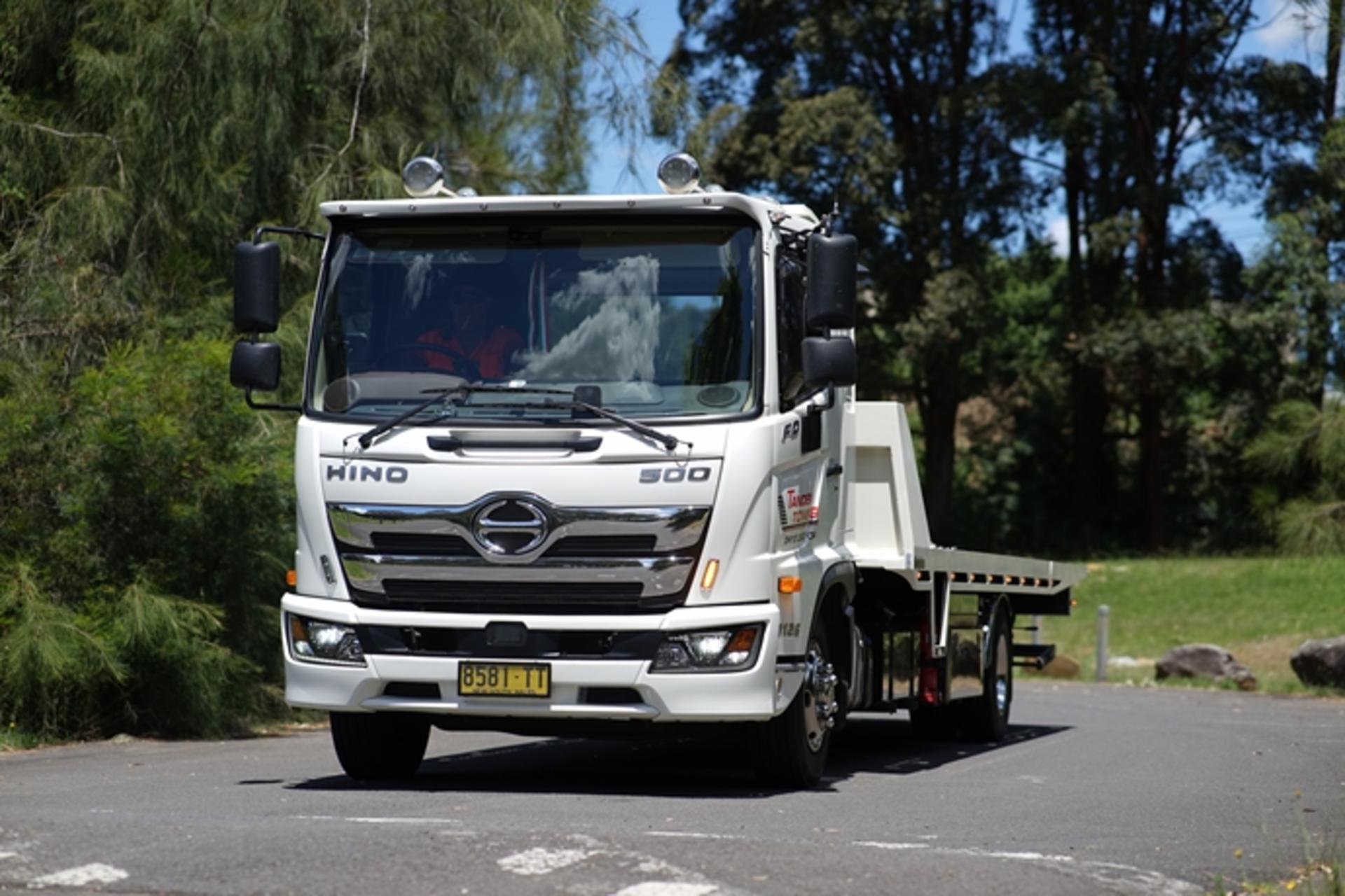 Tandem Towing - Hino 500 Series Standard Cab