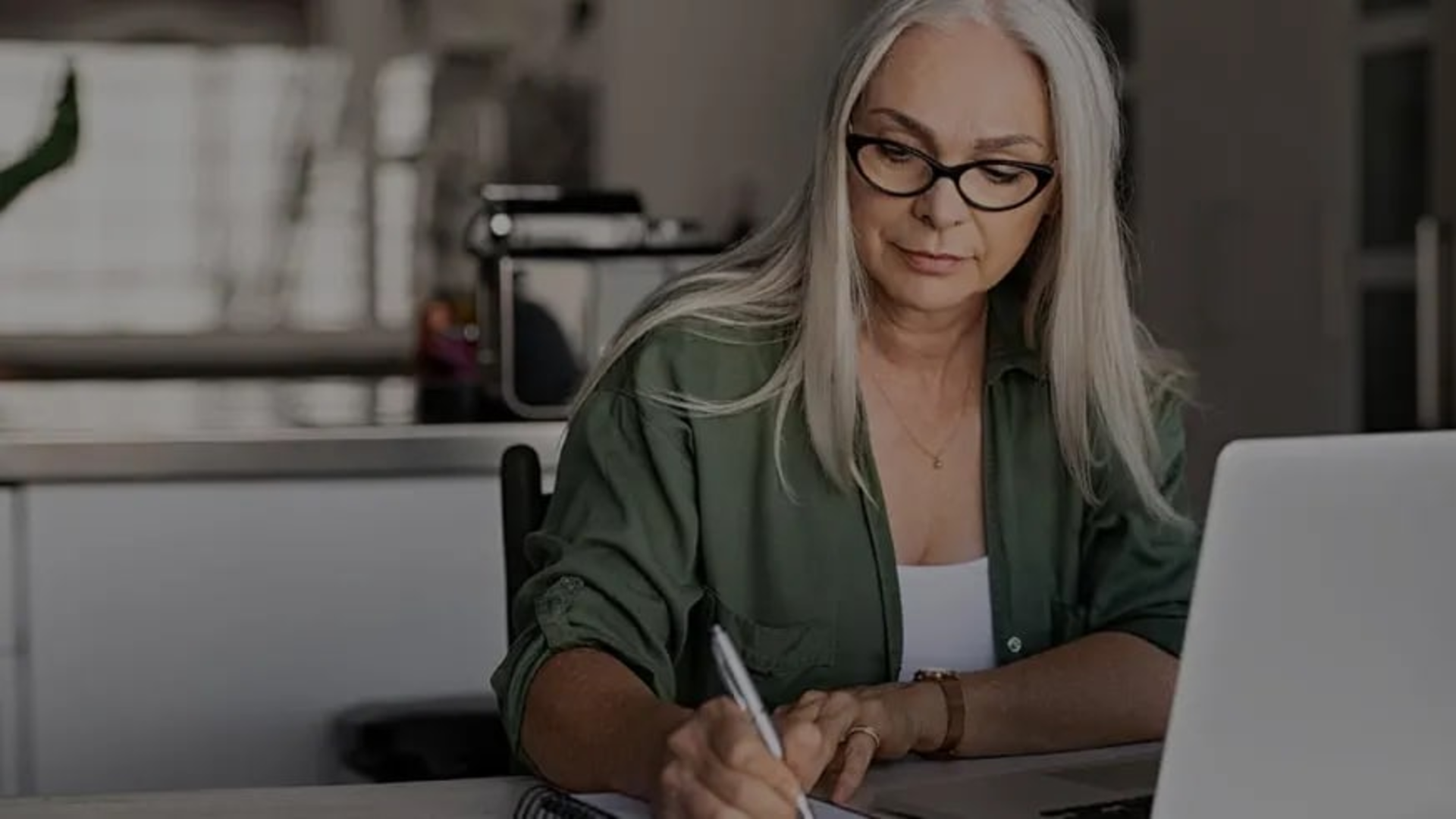 5 Things To Do Before Taking Delivery of Your Car banner