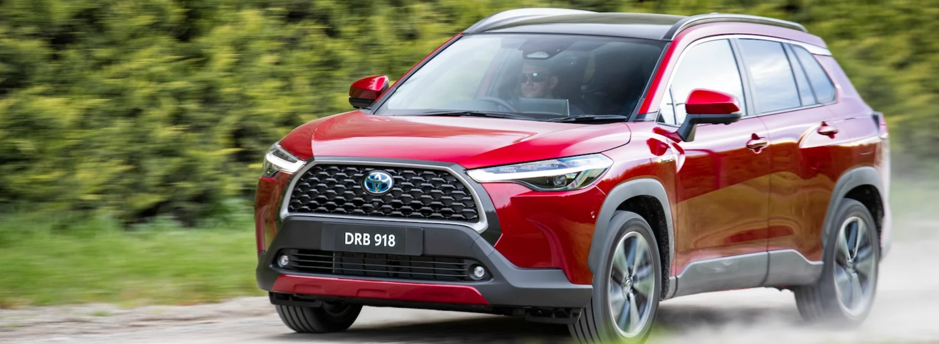 TOYOTA MOVES TO 100% HYBRID ON POPULAR CARS AND SUVs banner