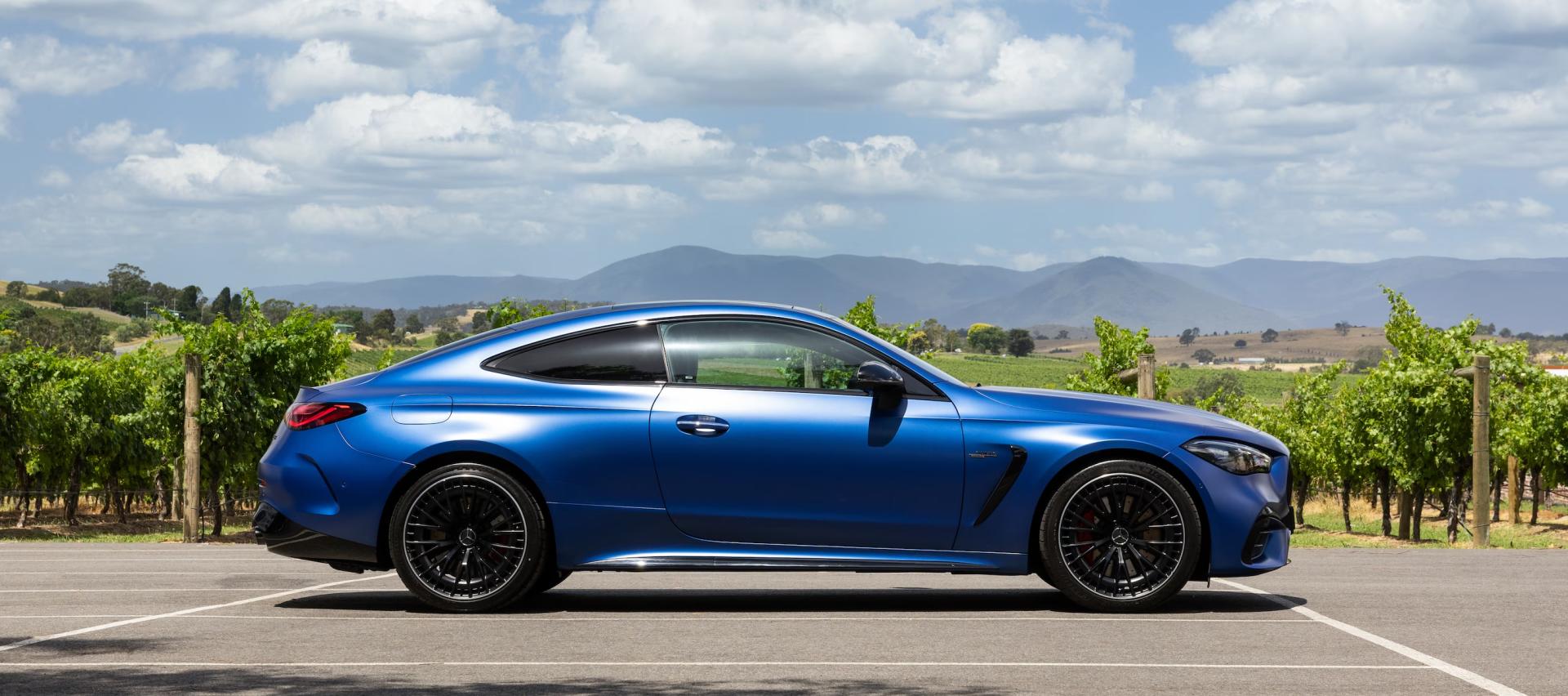 A car maintenance checklist: banner