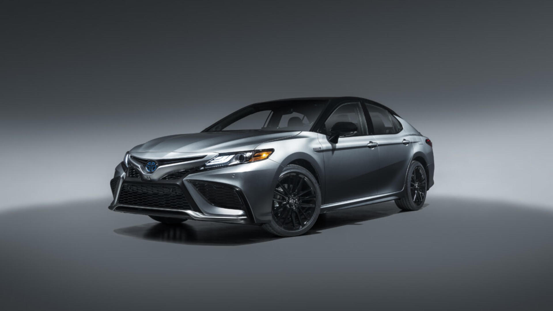 TOYOTA UNVEILS A BOLDER, MORE STYLISH AND SAFER CAMRY banner