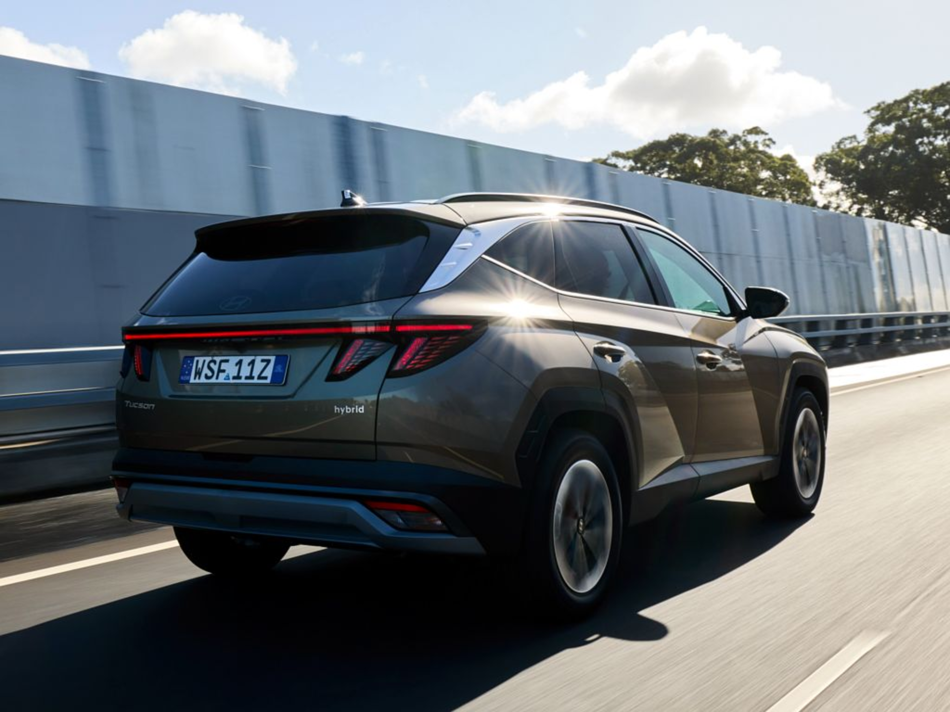 Hyundai's Electrification Drive: Introducing the Enhanced Tucson Hybrid banner