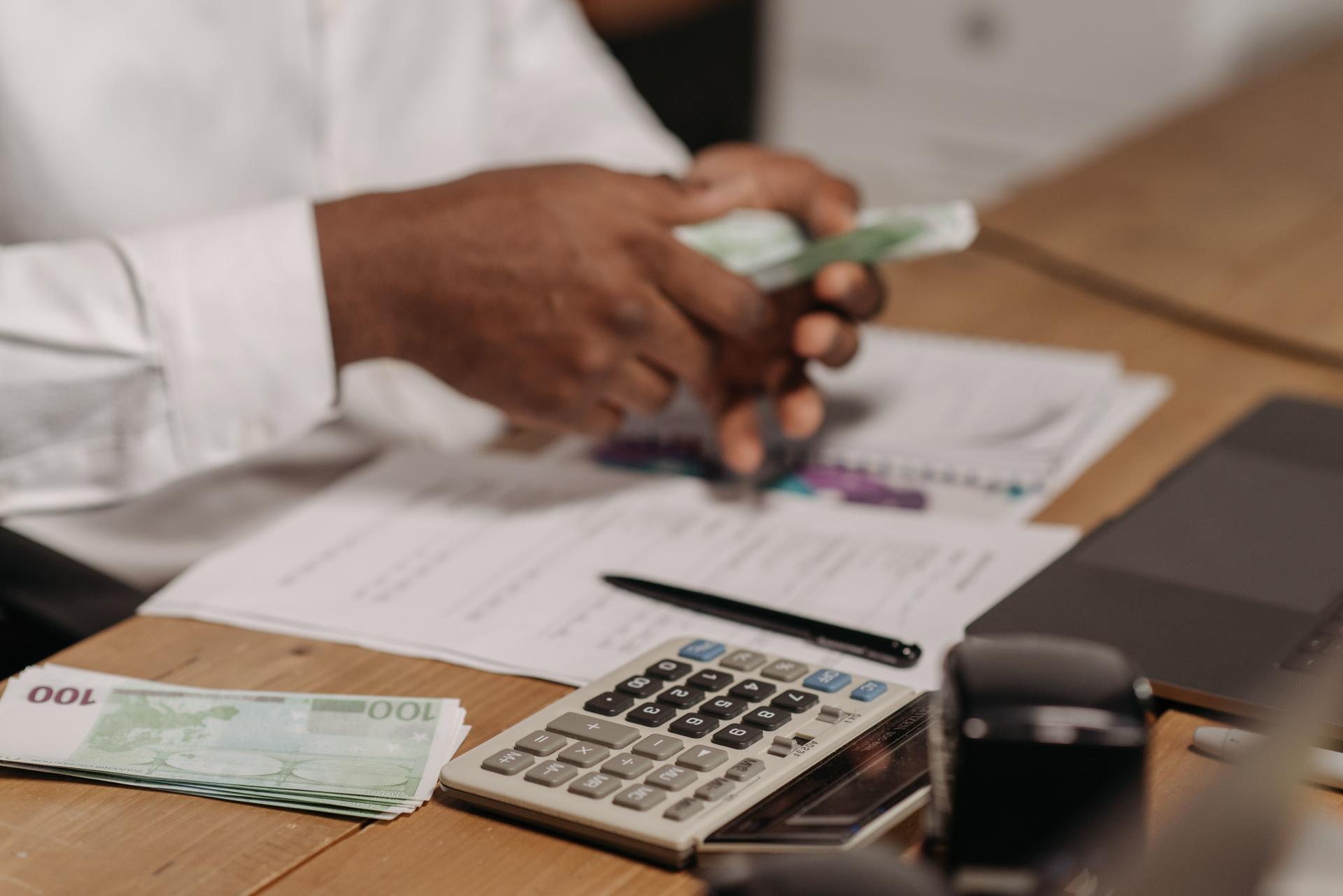 What Lenders Look for in Bank Statements When Applying for a Loan banner