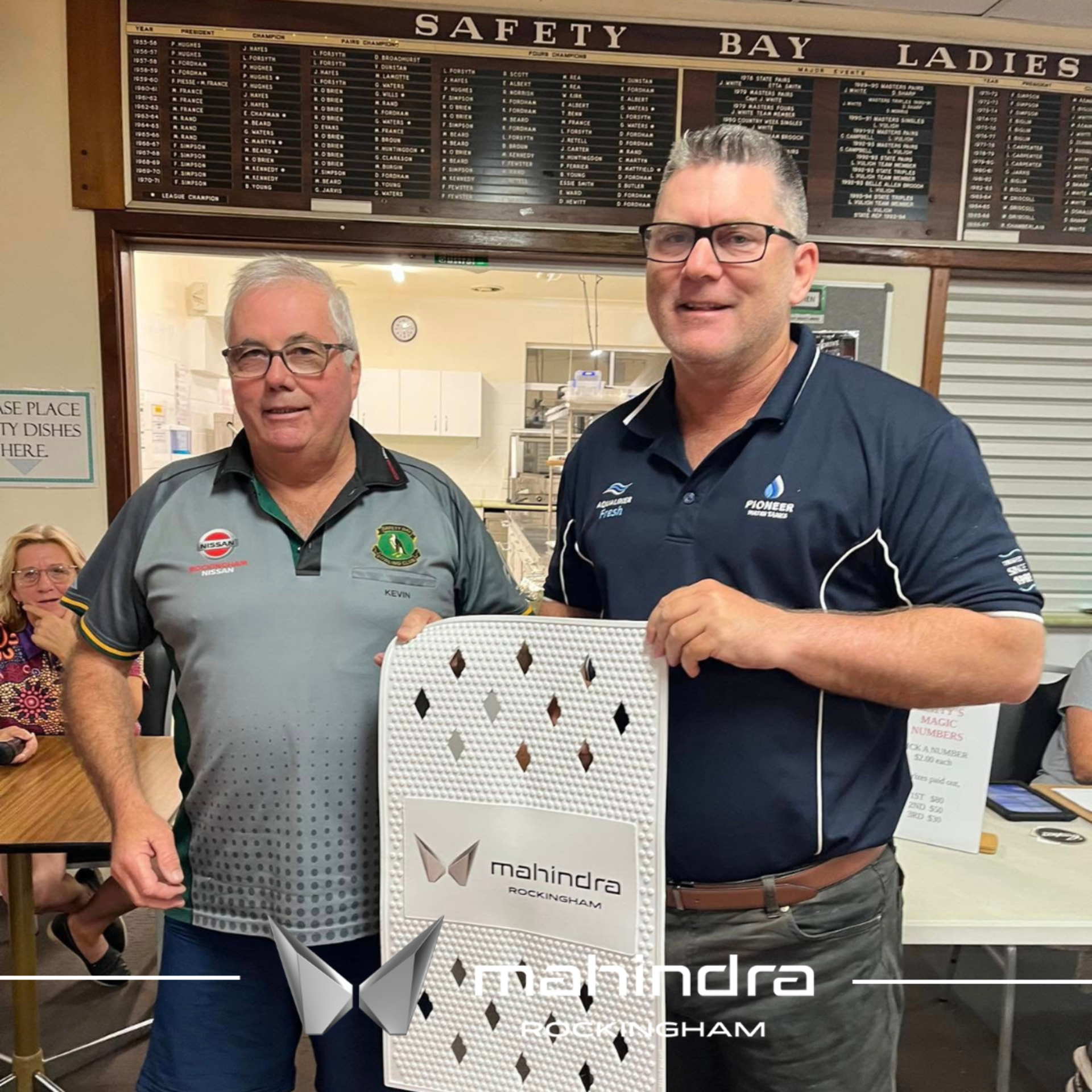 Rockingham Mahindra sponsors new Mats - Safety Bay Bowling Club banner