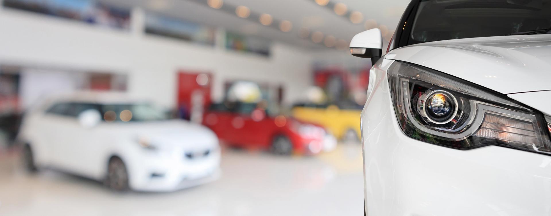 What's a Dealer Demonstrator Car? banner