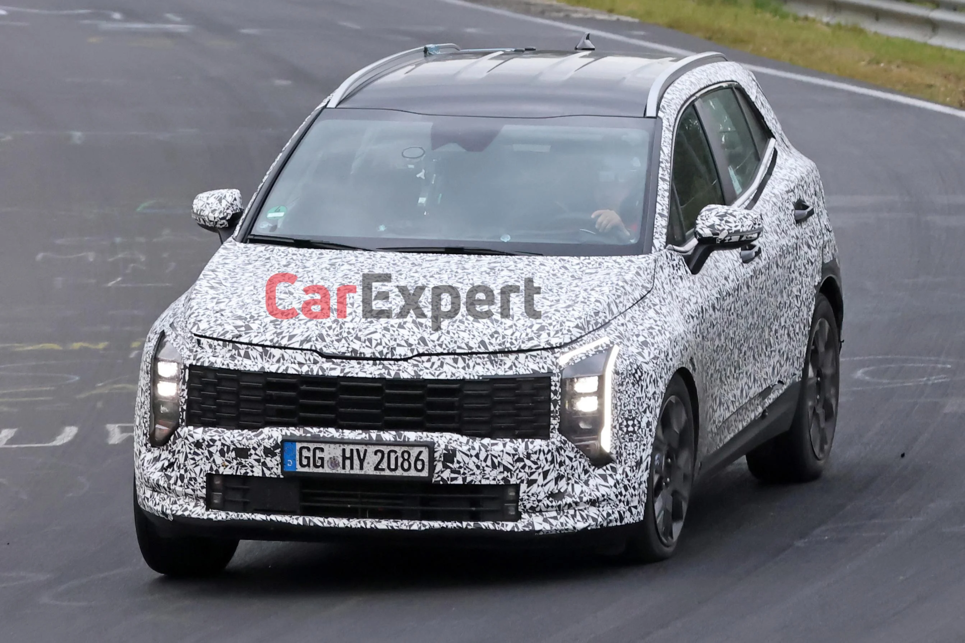 Get Ready for the Facelifted Kia Sportage: A Stylish Update on the Best Seller banner