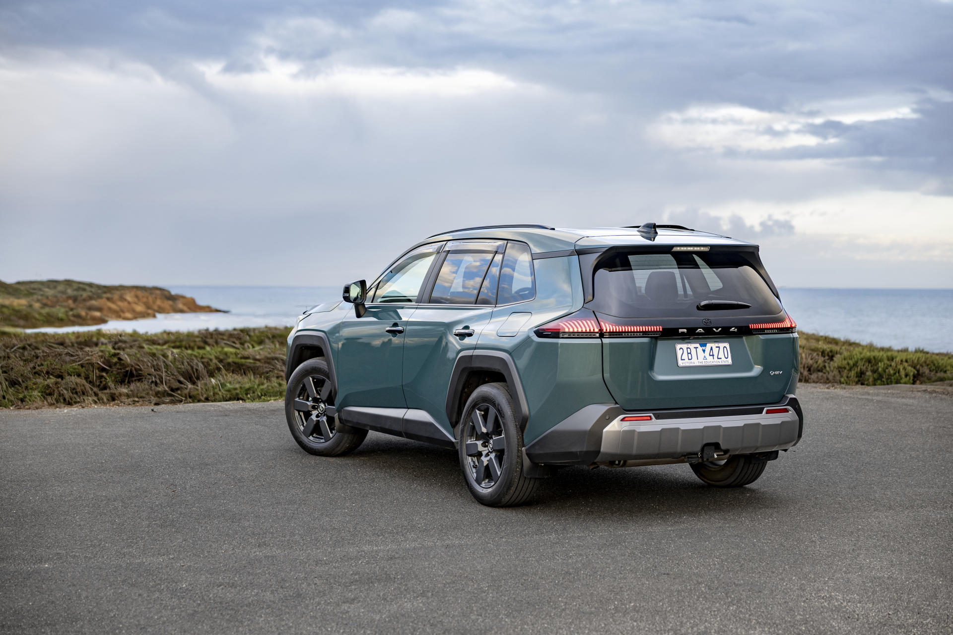 5 Reasons Why Plug-In Hybrids (PHEV) Just Make Sense banner