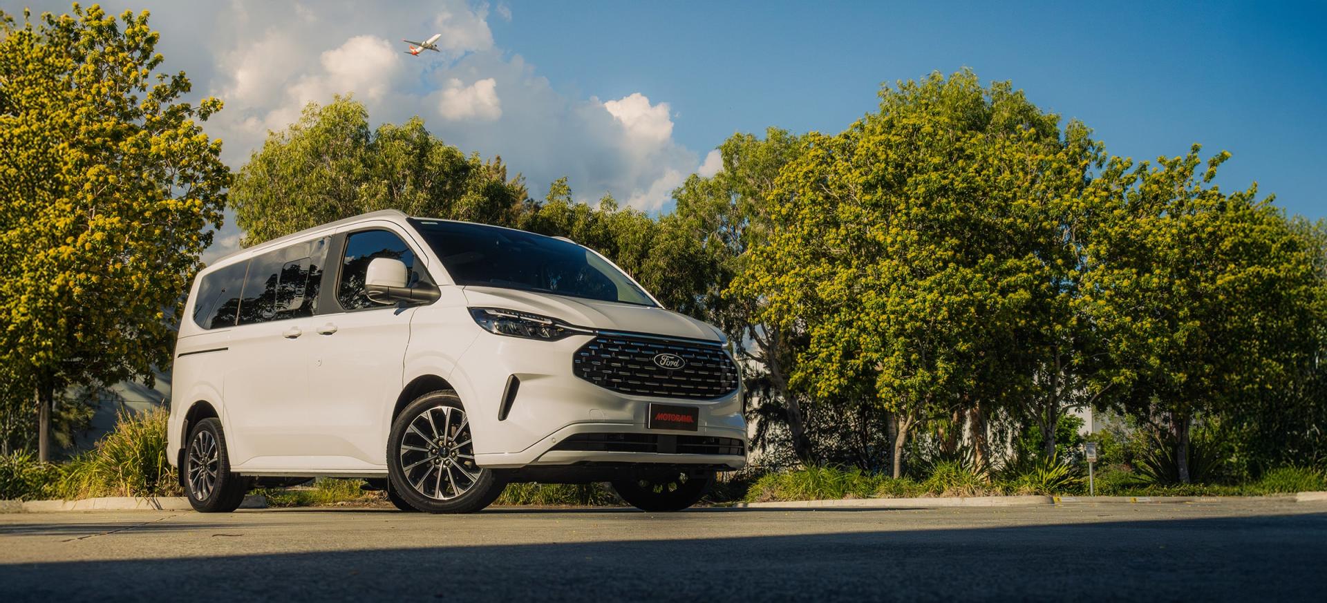 Review: 2025 Ford Tourneo Titanium X banner