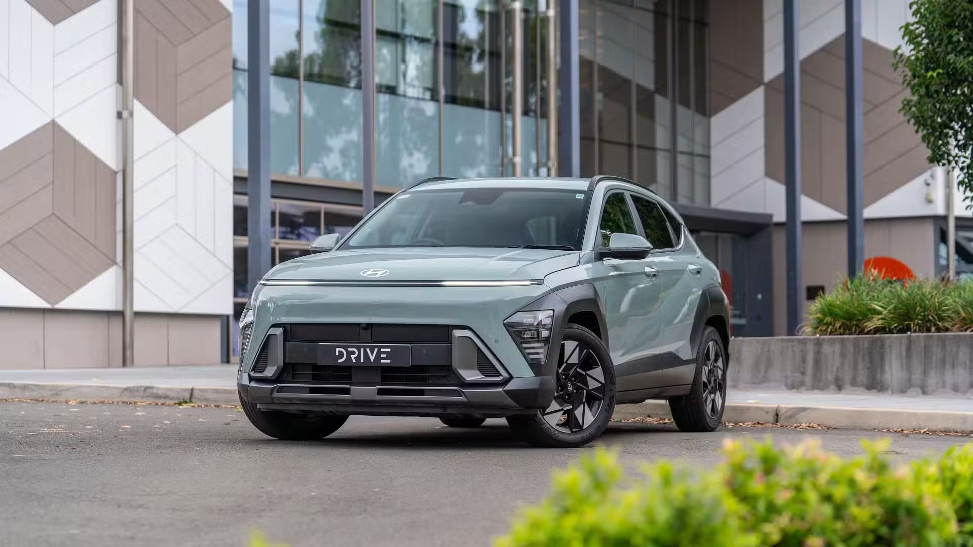 Hyundai Kona: The Best Small SUV Under $50K in 2025 banner