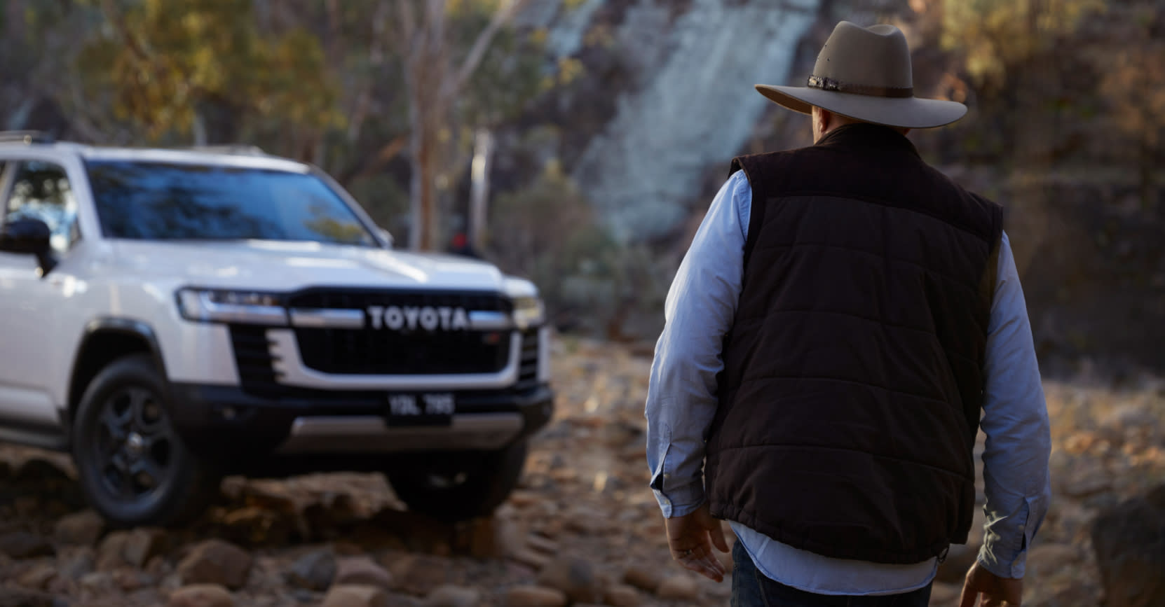 <custom style="border-color: var(--color-border); outline-color: color-mix(in oklab,var(--color-ring)50%,transparent); box-sizing: border-box; color: var(--light);">Toyota Ownership Support</custom>