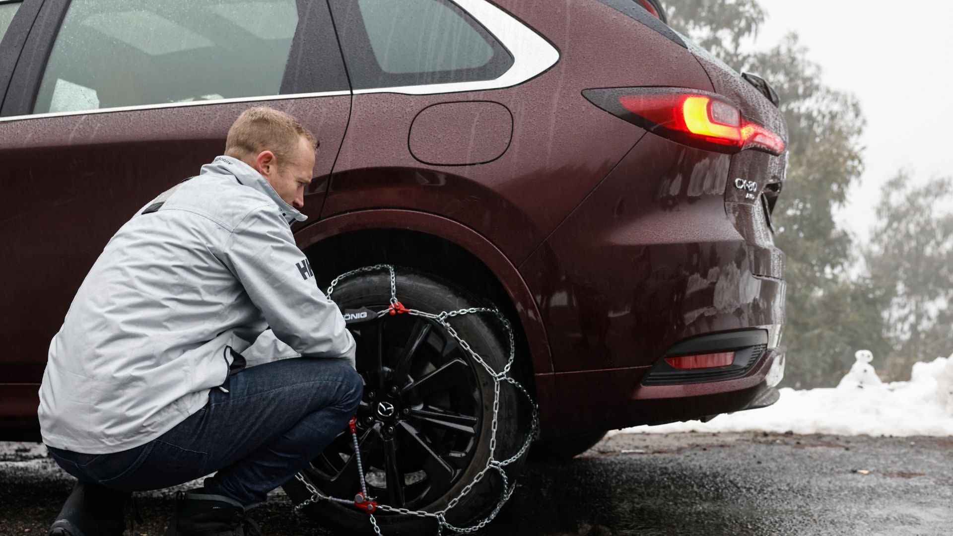 Mazda CX-80 Tech Drive: Fitting Snow Chains