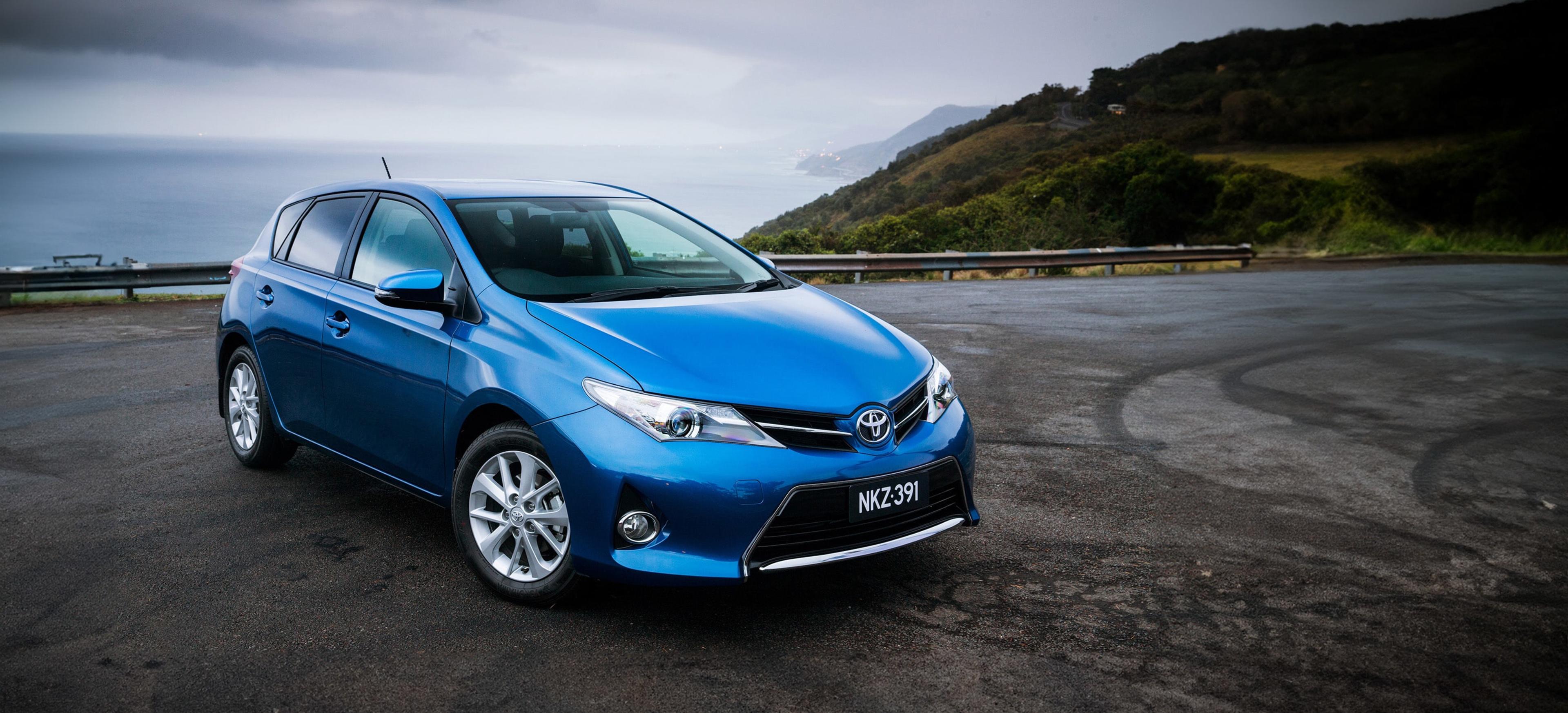 Review: 2014 Toyota Corolla banner