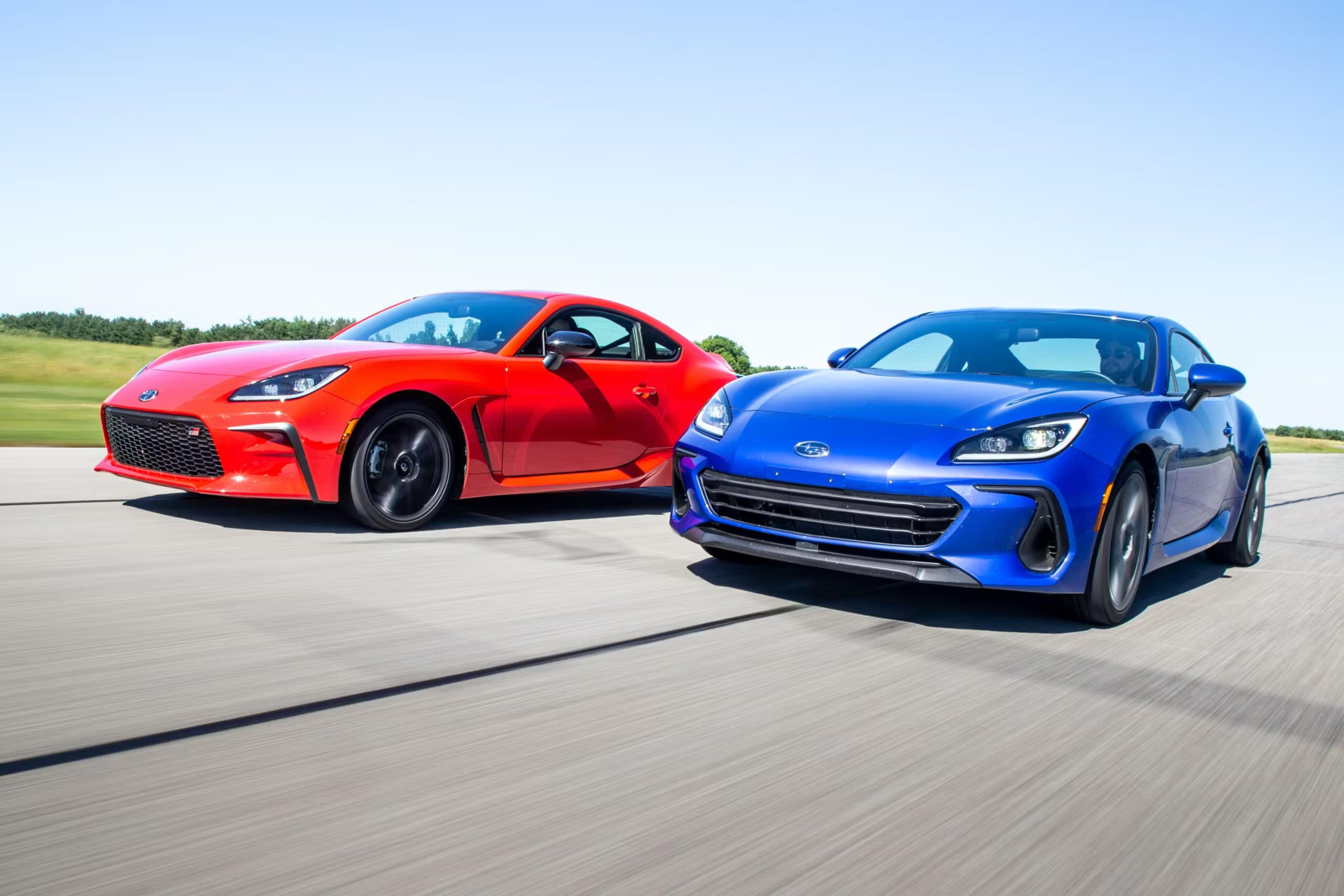 Battle of the Twins: Toyota GR86 vs. Subaru BRZ - A Comprehensive Comparison featured image