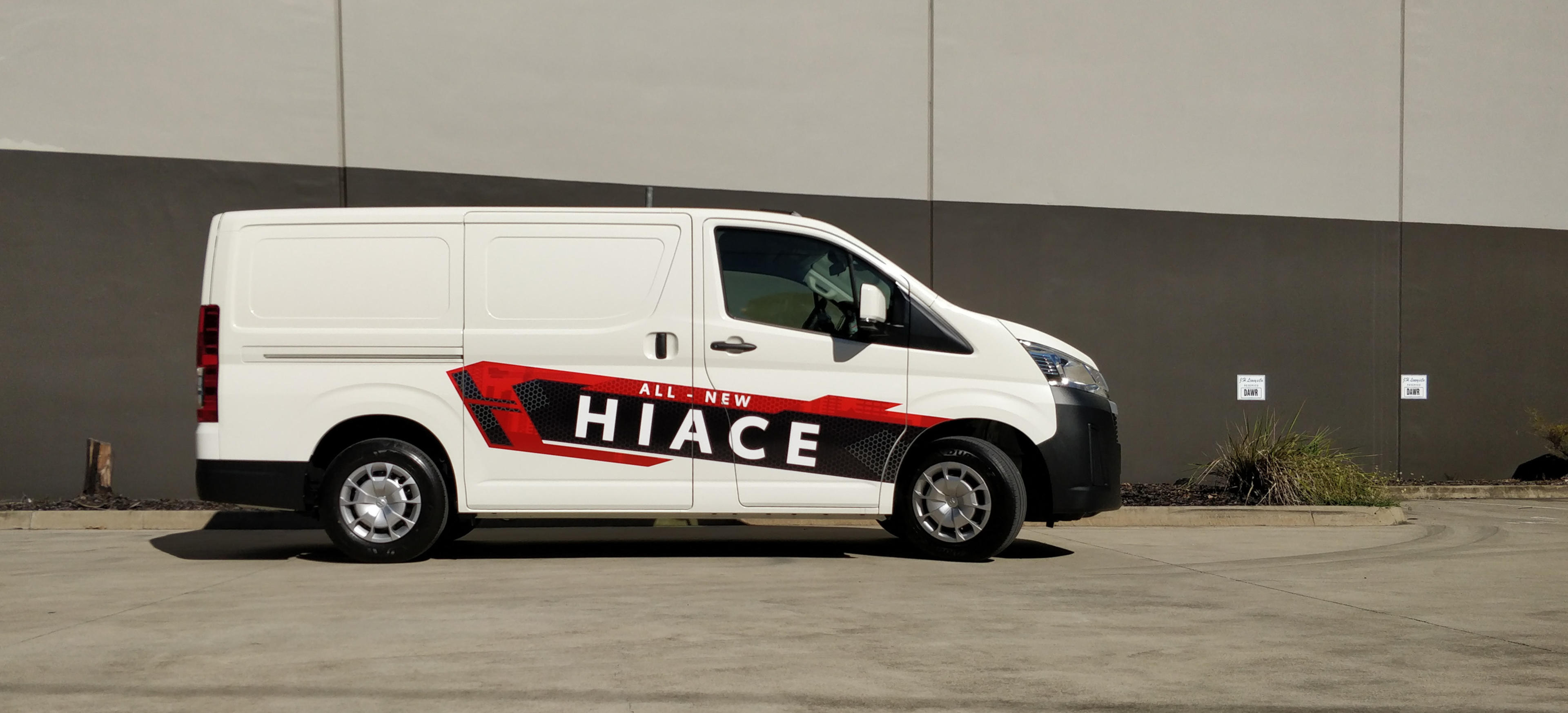 Review: 2019 Toyota HiAce banner