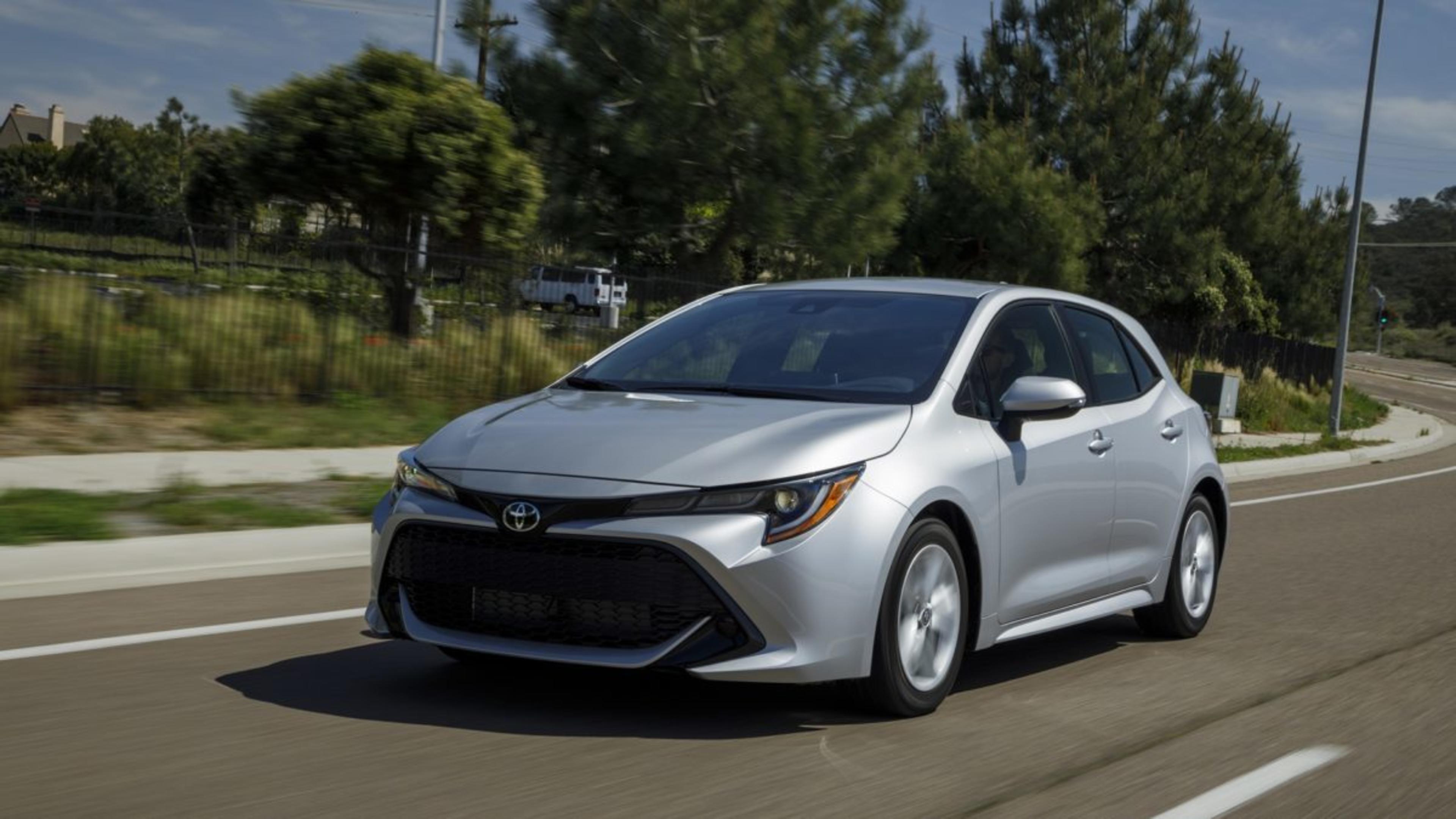 NEW COROLLA DELIVERS CLASS-LEADING SAFETY FEATURES featured image