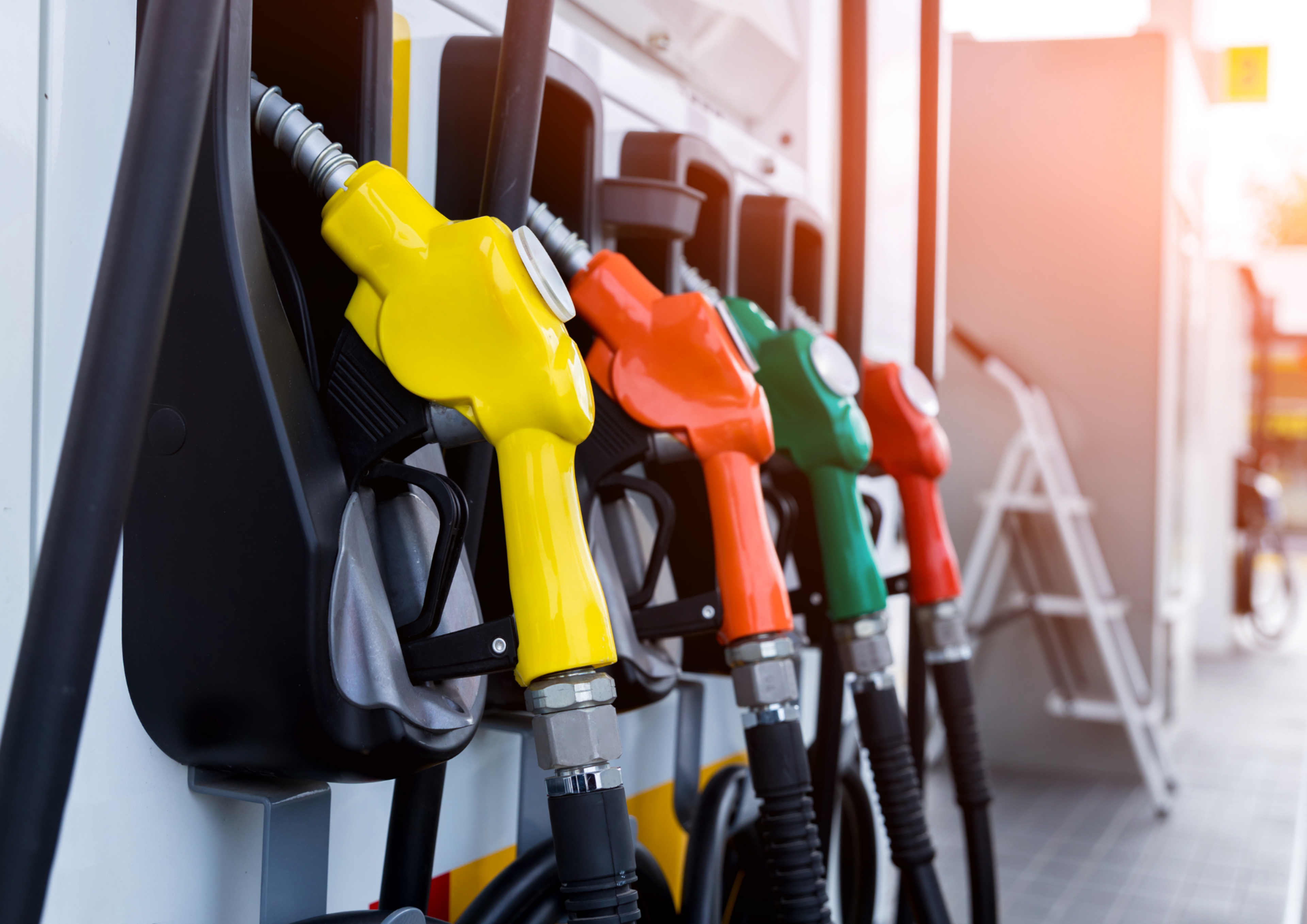 Top Money-Savvy Tips to Save on Running Your Car banner