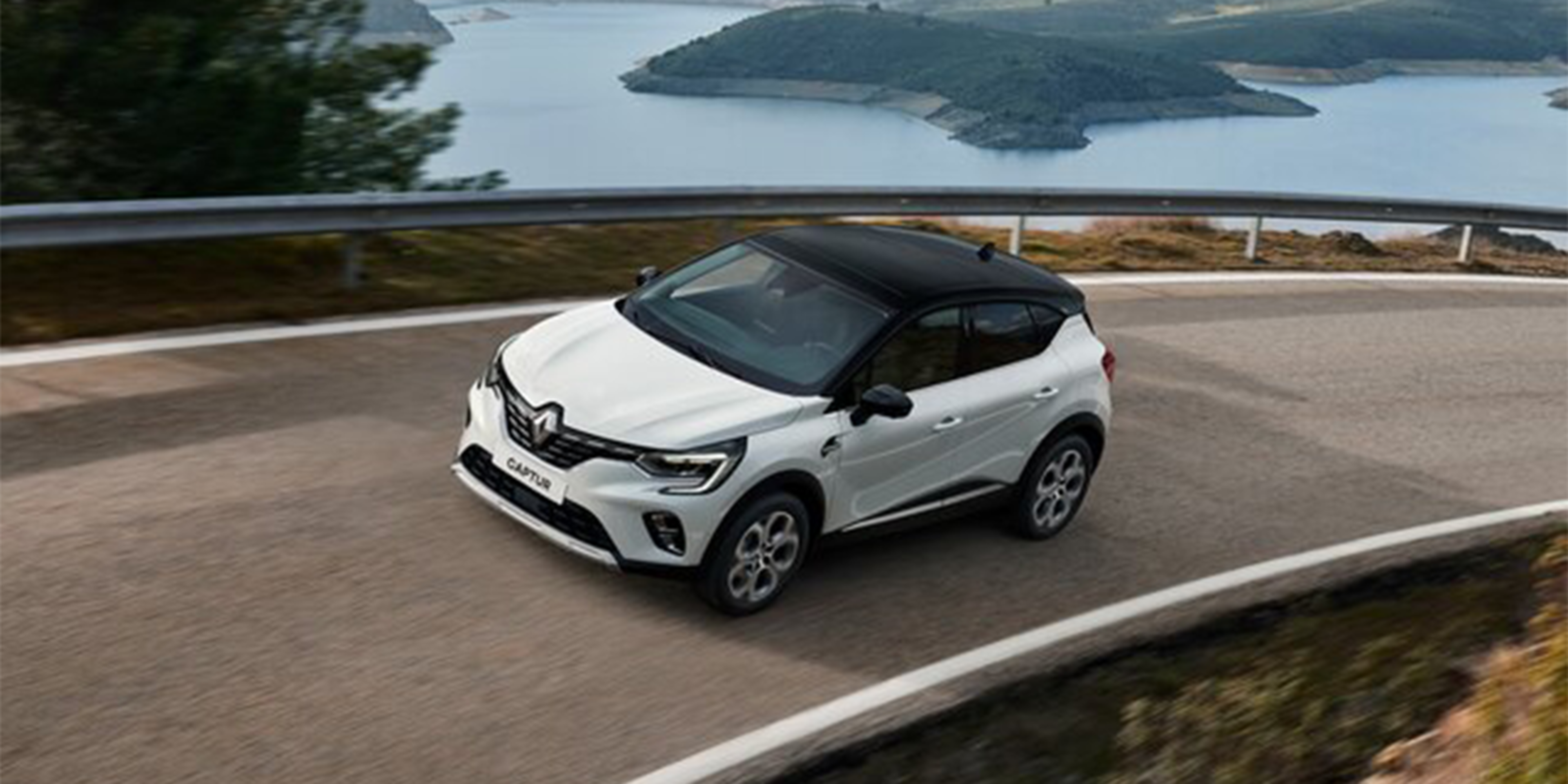 Rediscover Urban Adventure with the Renault CAPTUR: A Comprehensive Review banner