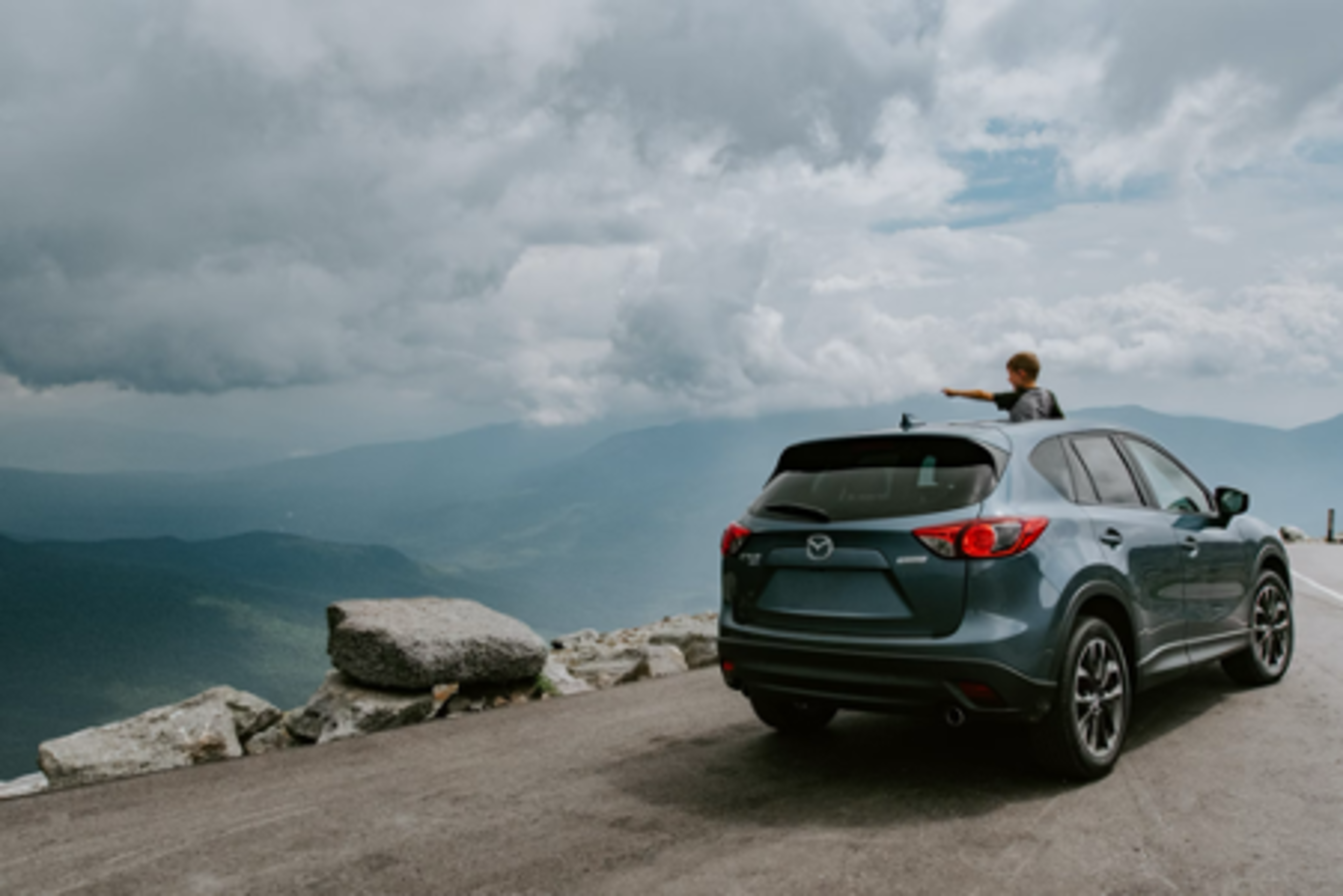 suv on road trip