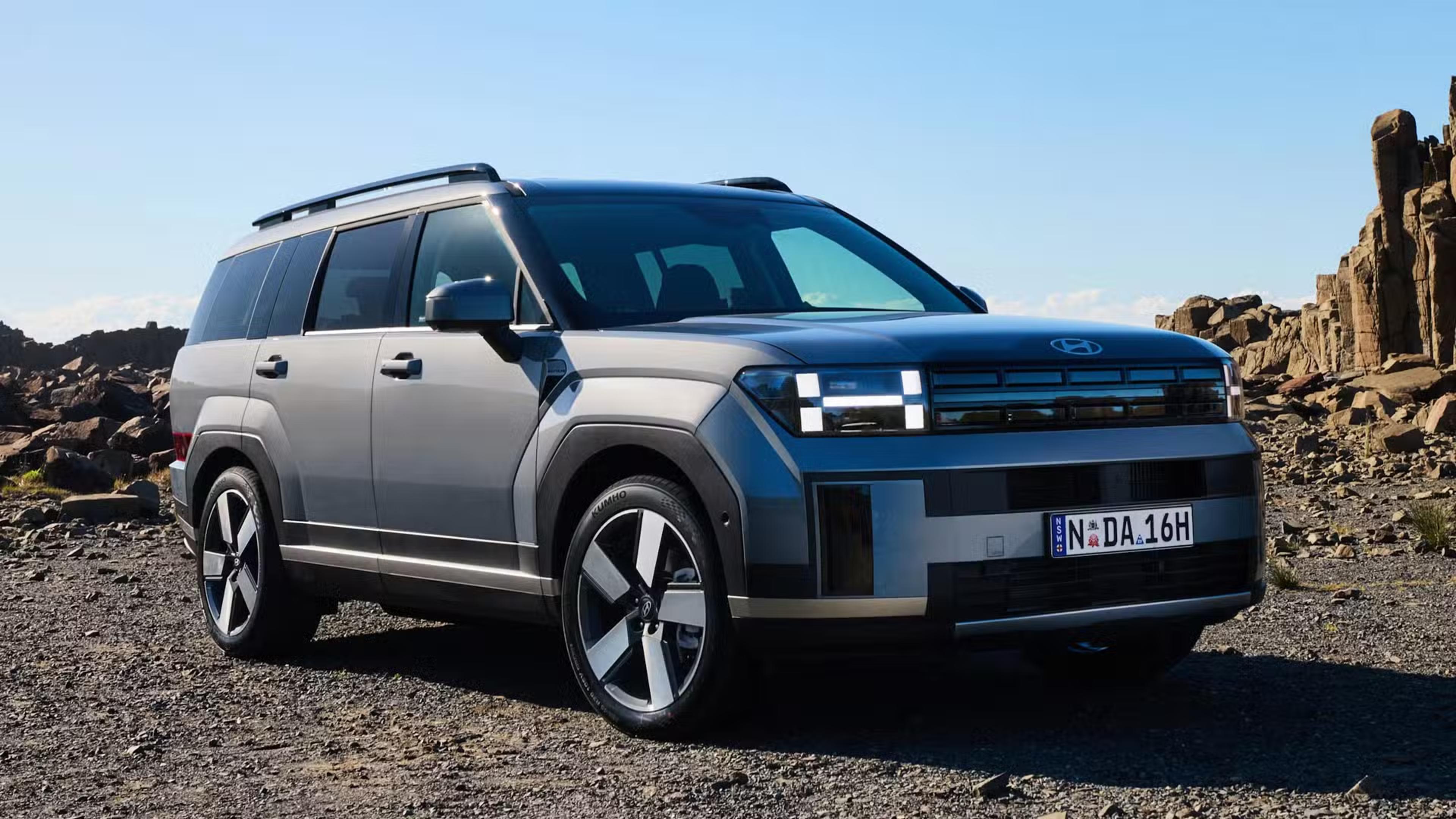 Hyundai Announces the Updated 2026 Santa Fe for Australia banner