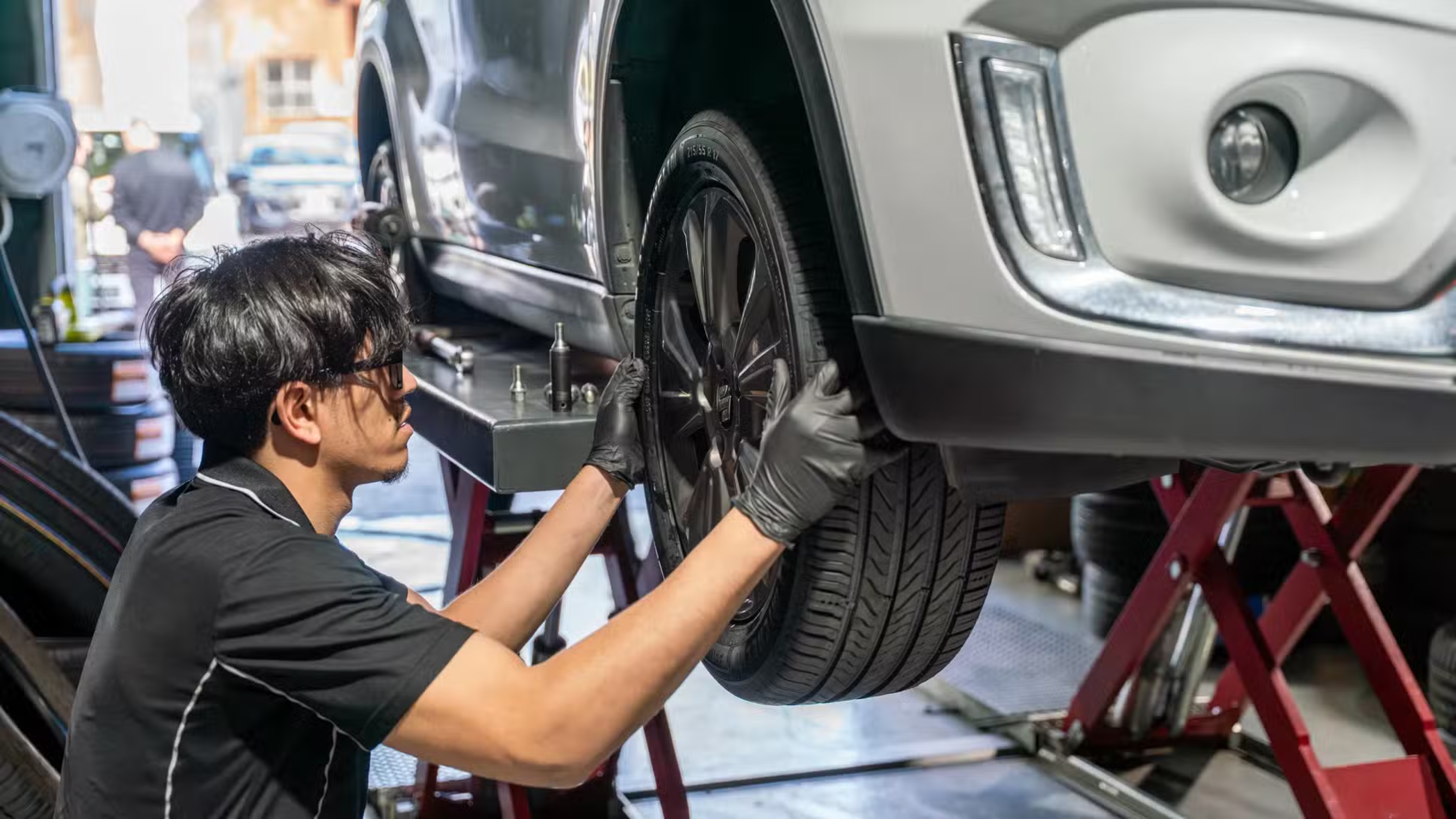 Are New Tyres Really Worth It? We Put the Michelin Primacy 5s to the Test on a Suzuki Vitara banner