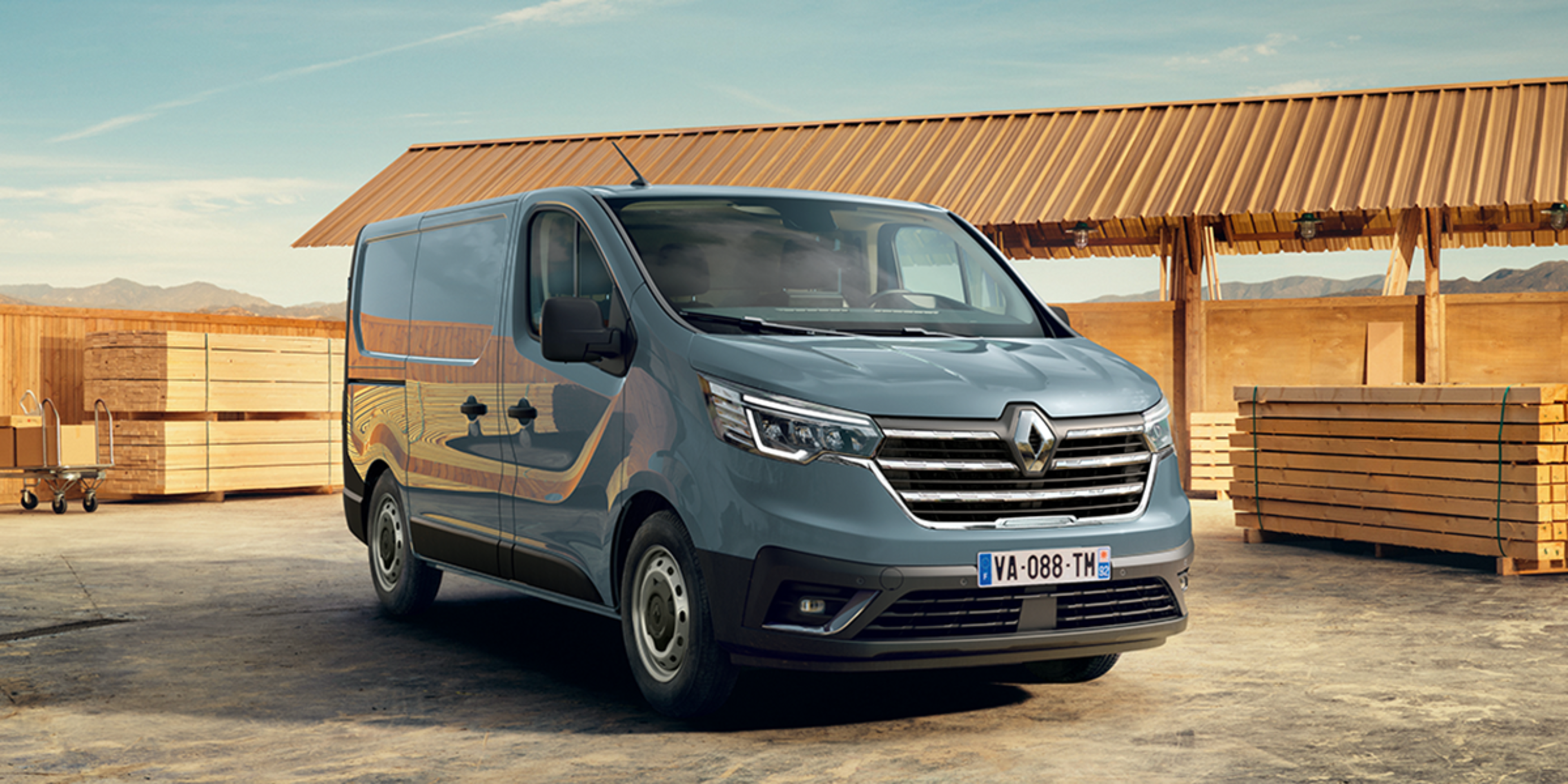 New Renault Trafic 2023 Review