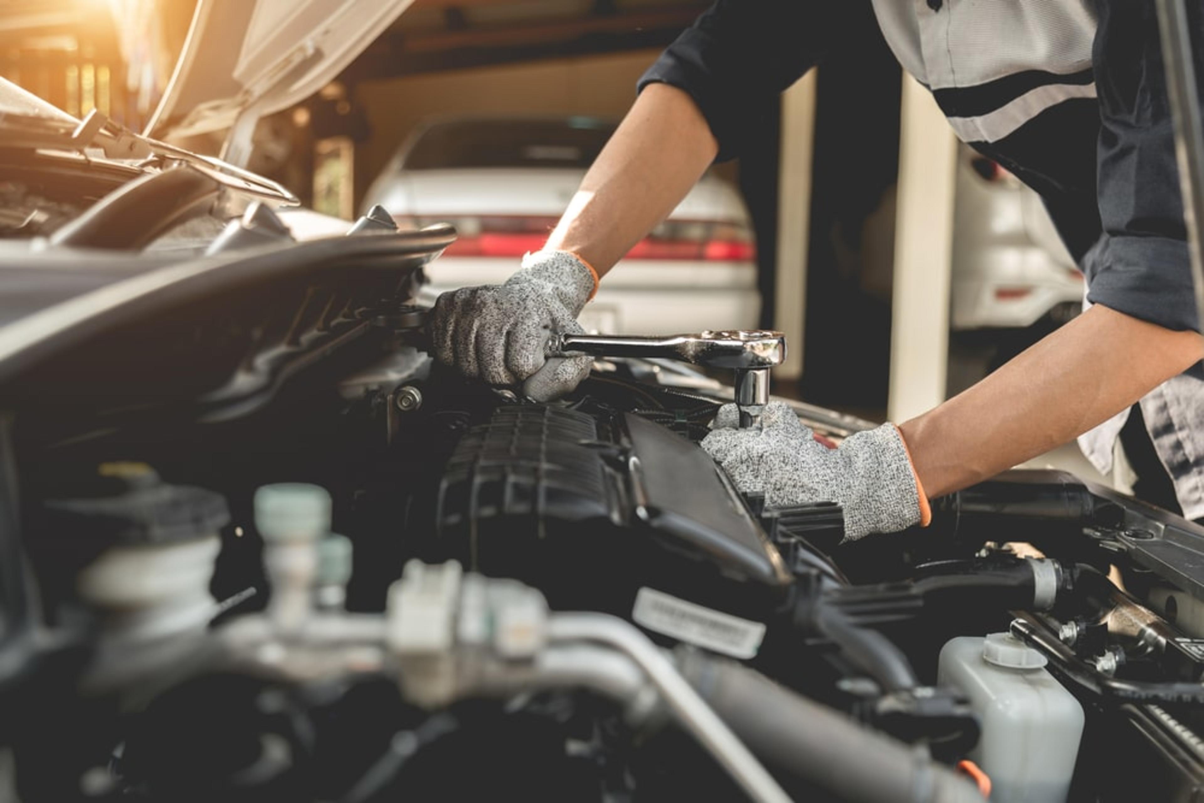 How Long Does A Car Service Take?  banner