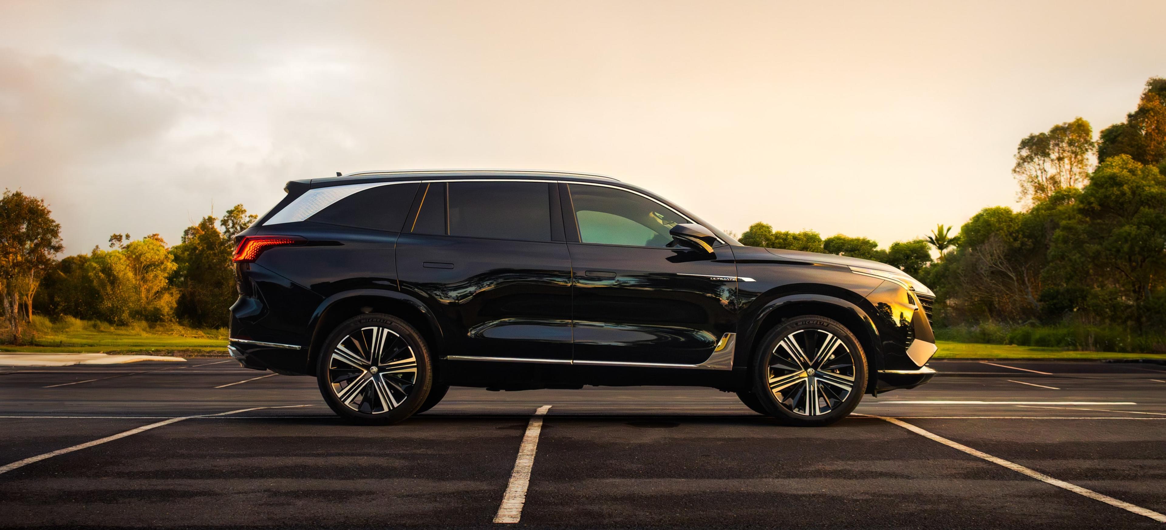 Review: 2025 MG QS Essence AWD banner