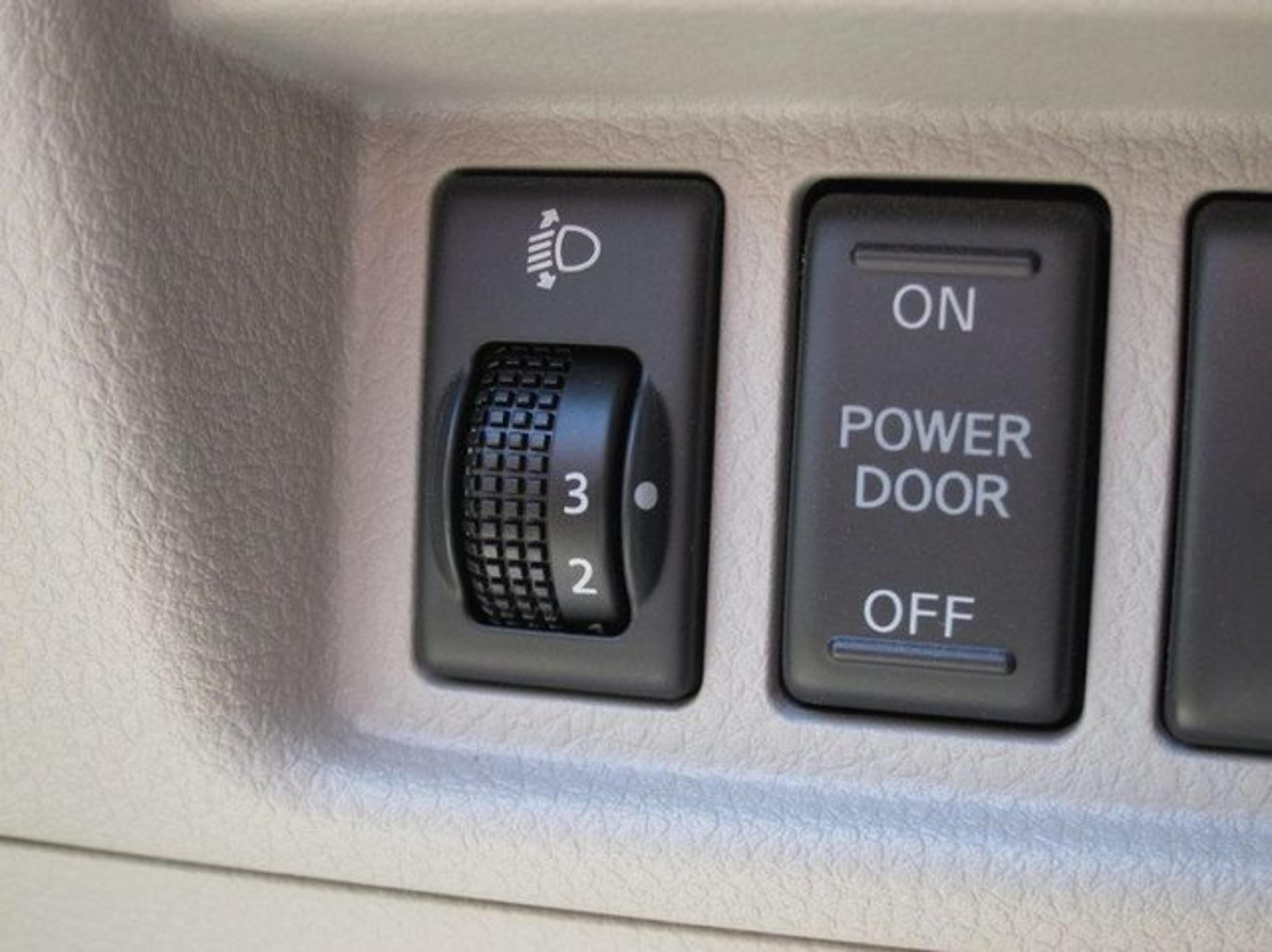 How to Correctly Adjust Your Headlights Motorama