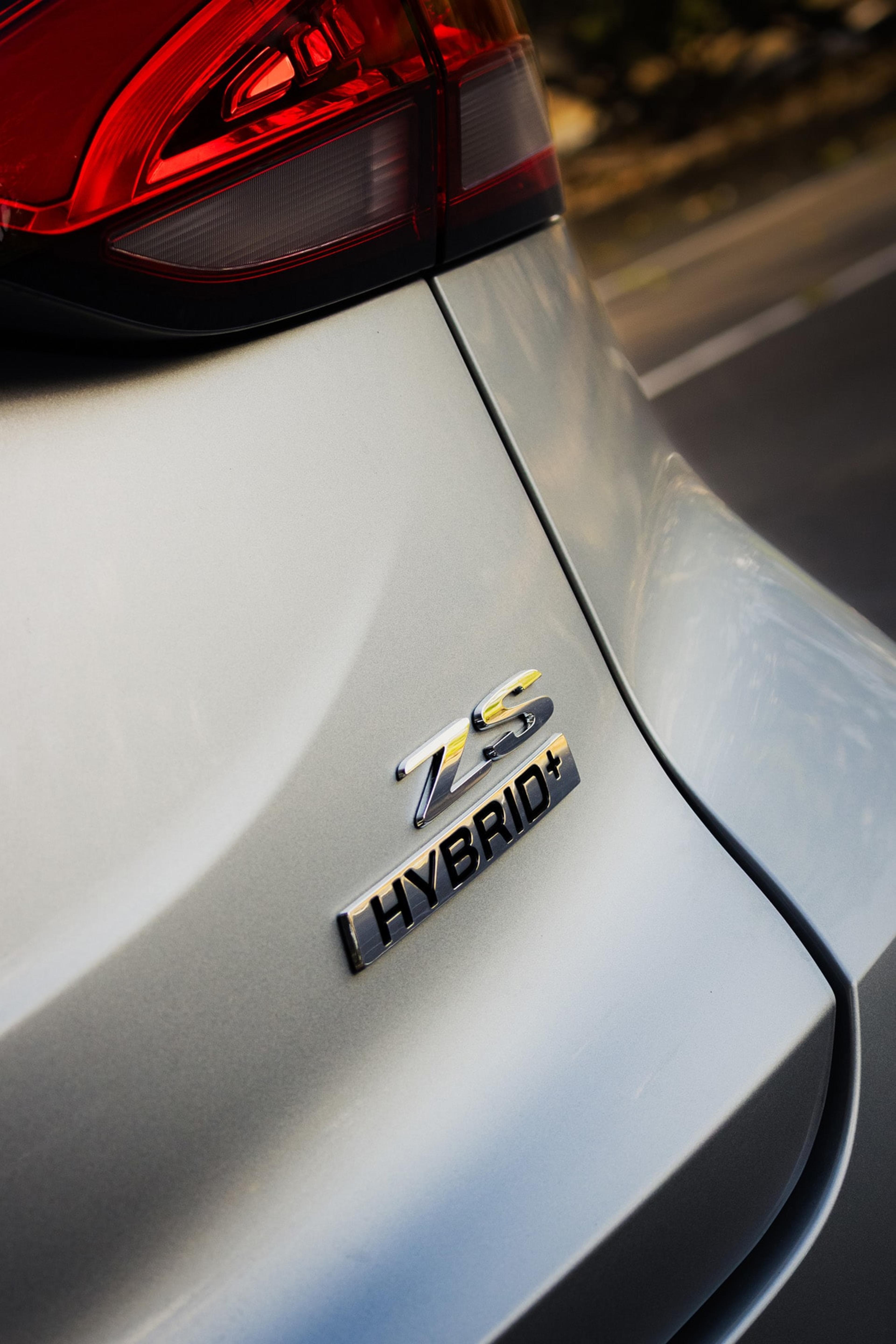 MG ZS Hybrid+ badging