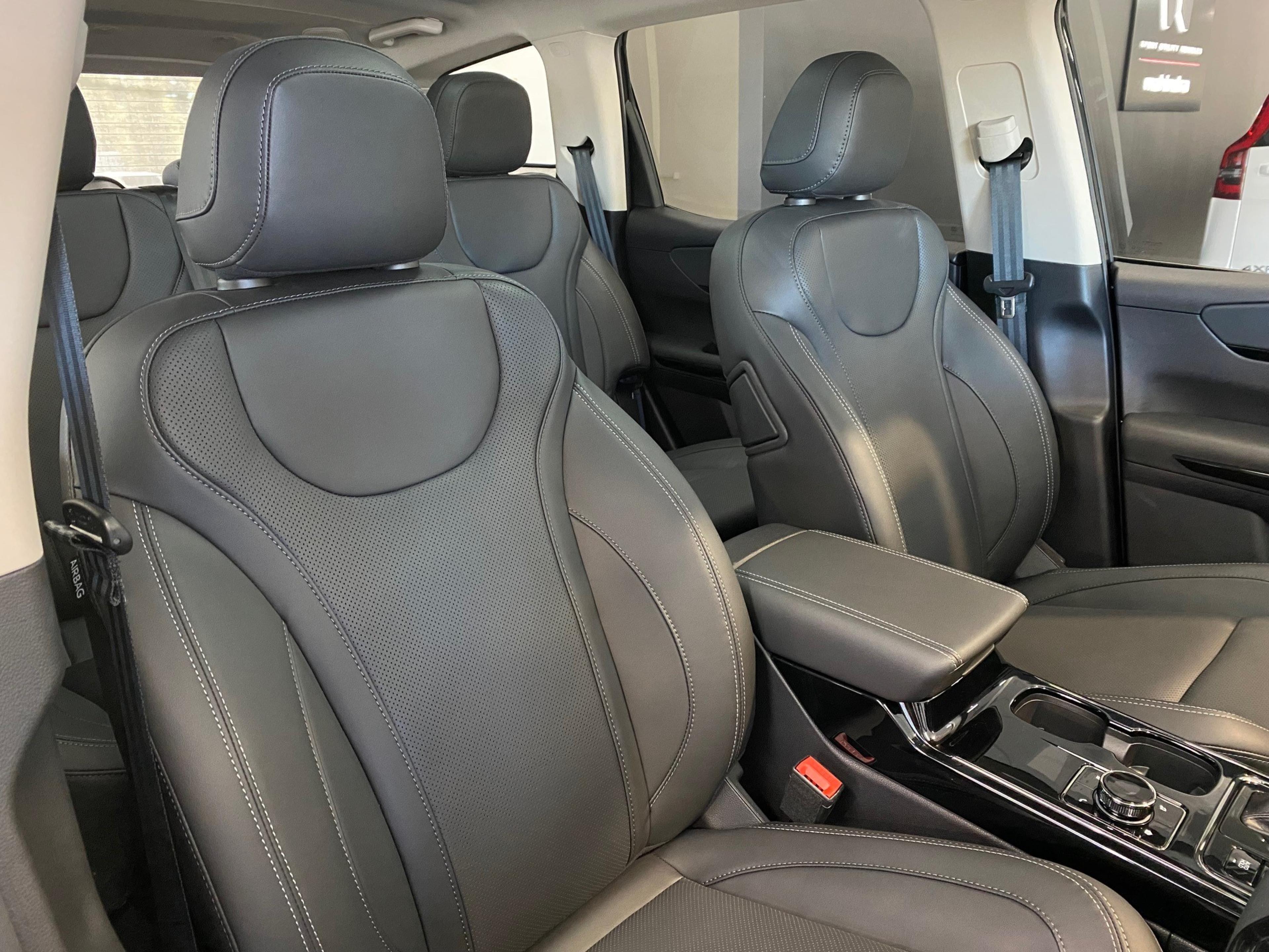 Black interior in XUV700