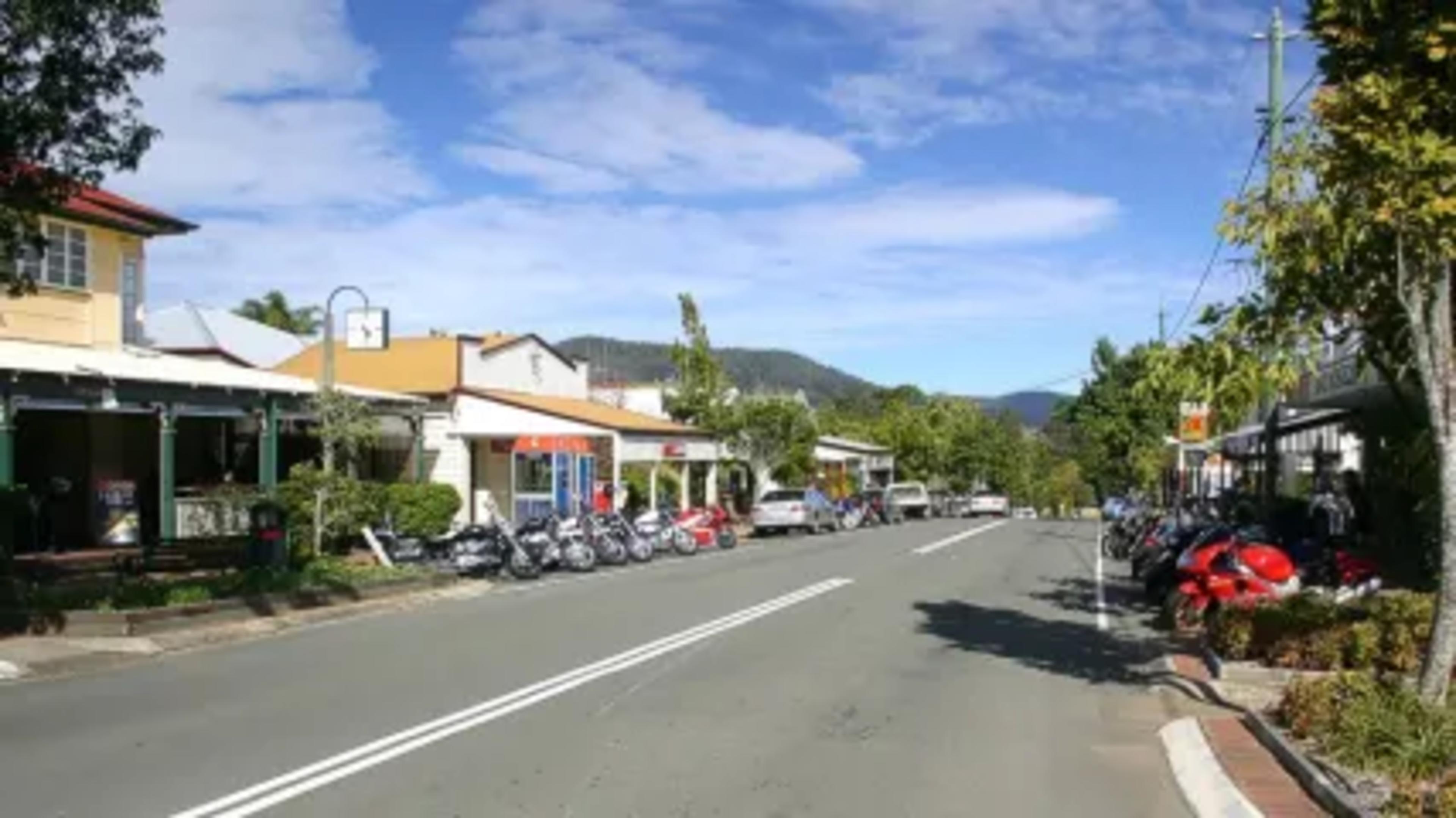 Kenilworth Adventure Guide Motorama