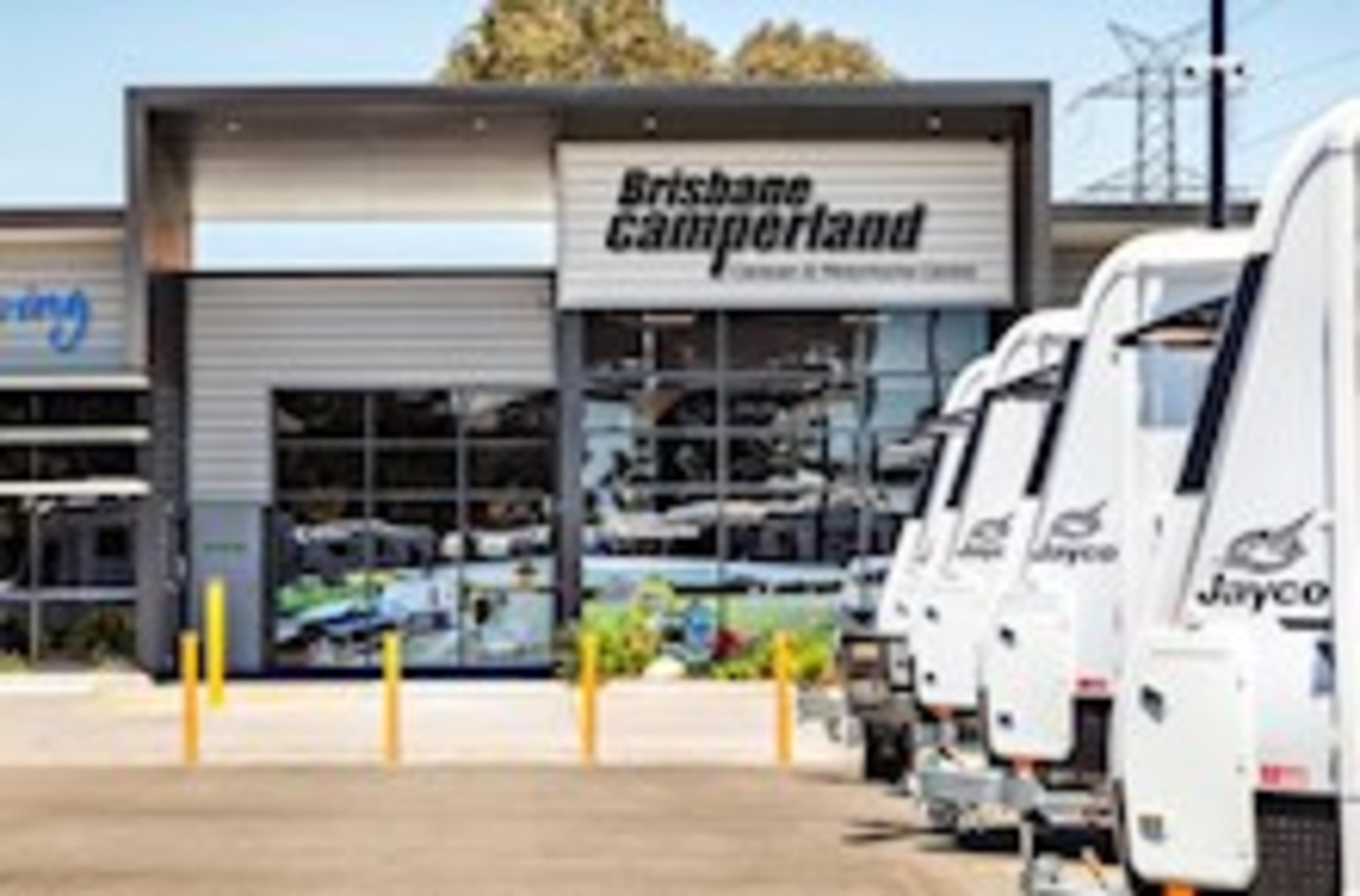 NEW MOTORHOME DISPLAY AND ACCESSORIES STORE banner