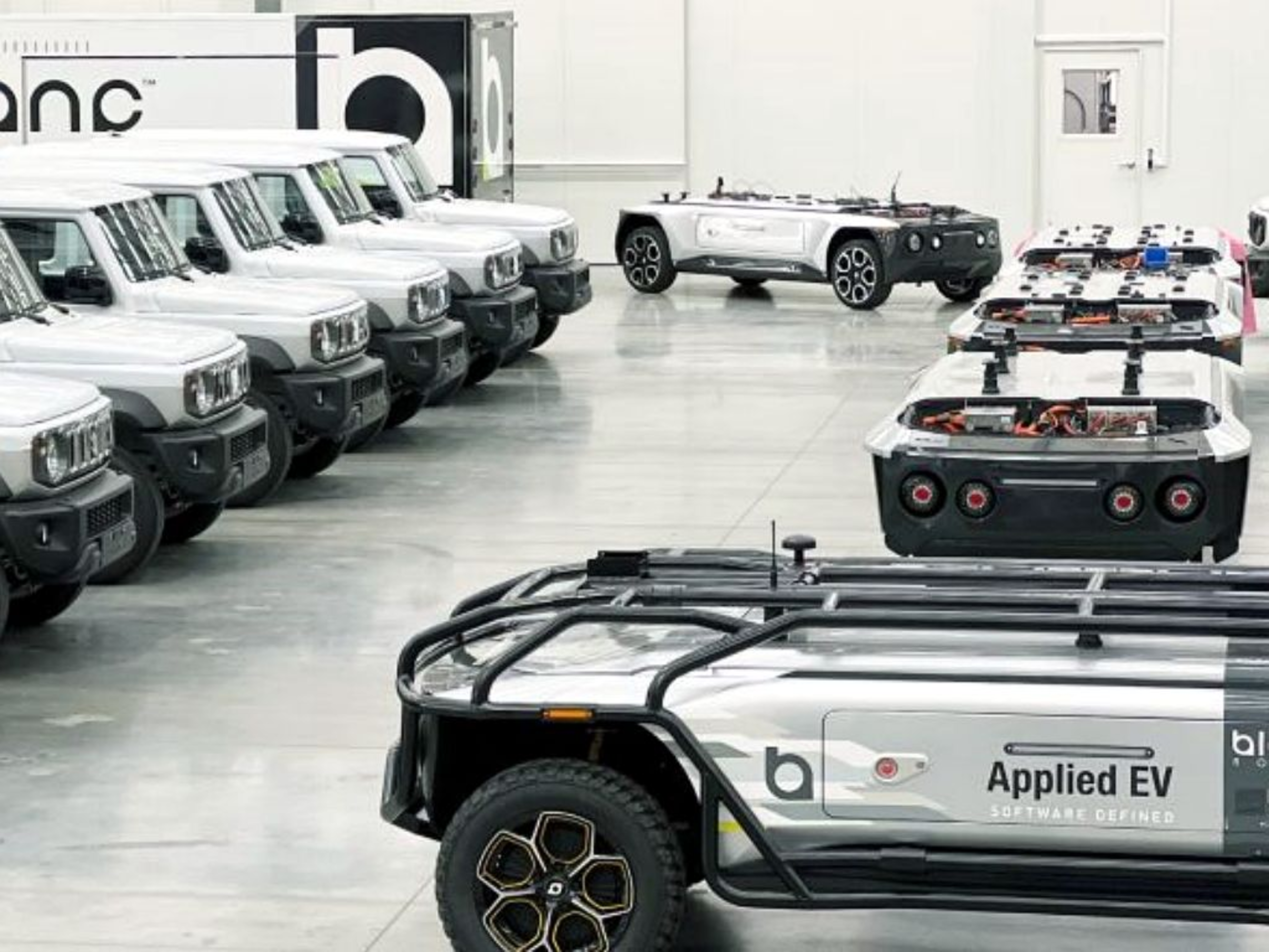 Revolutionizing Mobility: Applied EV Unveils Electric Self-Driving Fleet banner