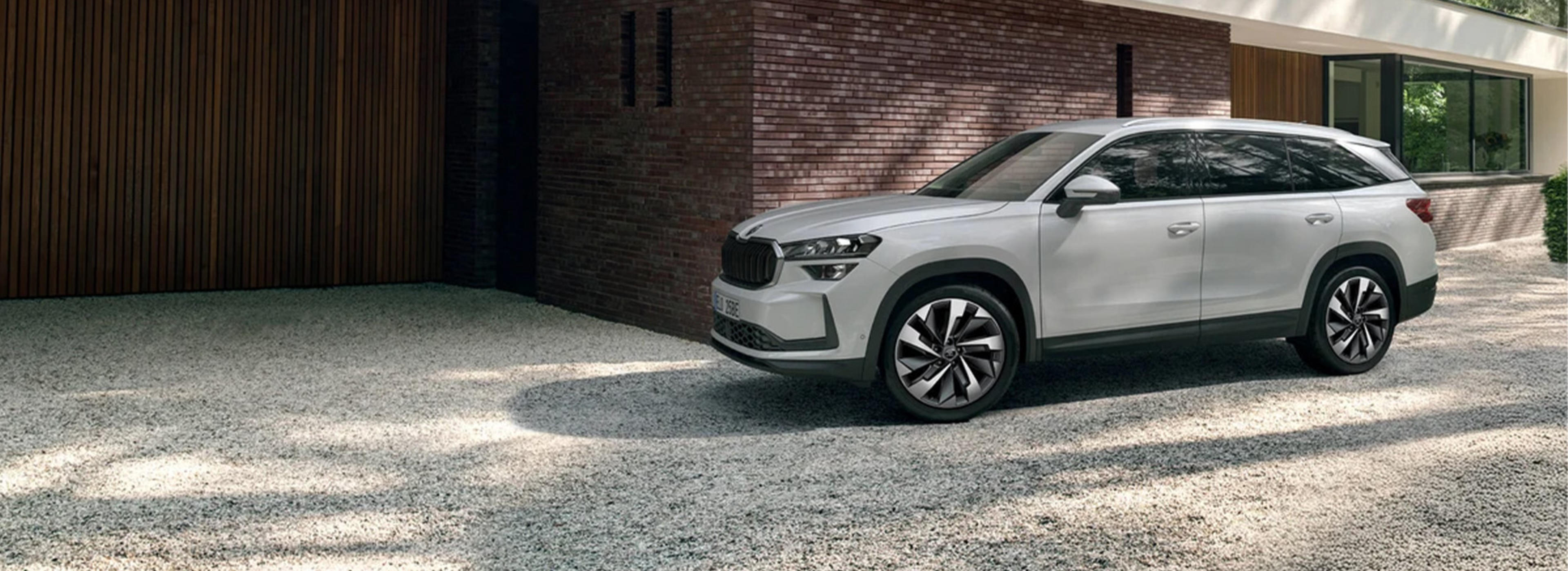 The Kodiaq you love. Now with hybrid power.