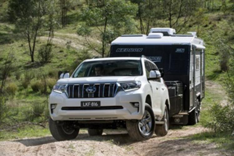 Review | 2018+ Toyota LandCruiser Prado banner