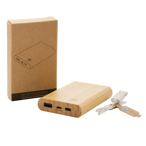 An image to show the box and charging cable that the Bamboo 5.000 mAh powerbank comes with