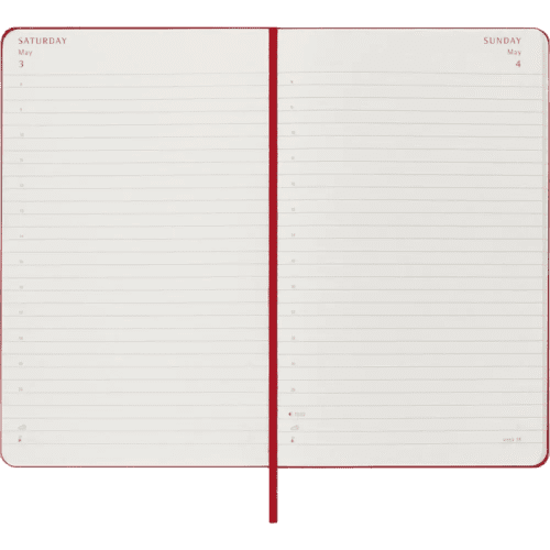 An image of the lined pages in the Moleskine Large Hard Cover 12 Month Daily Planner