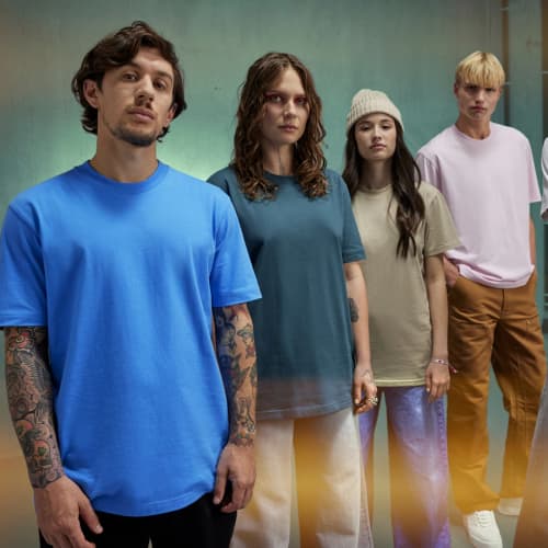Lifestyle image of the B&C Heavyweight Coloured Cotton T-Shirt from Total Merchandise