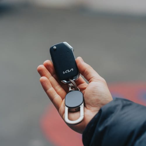 Custom Printed Keyfinder Keychain with Worldwide Locating & USB C in Black from Total Merchndise
