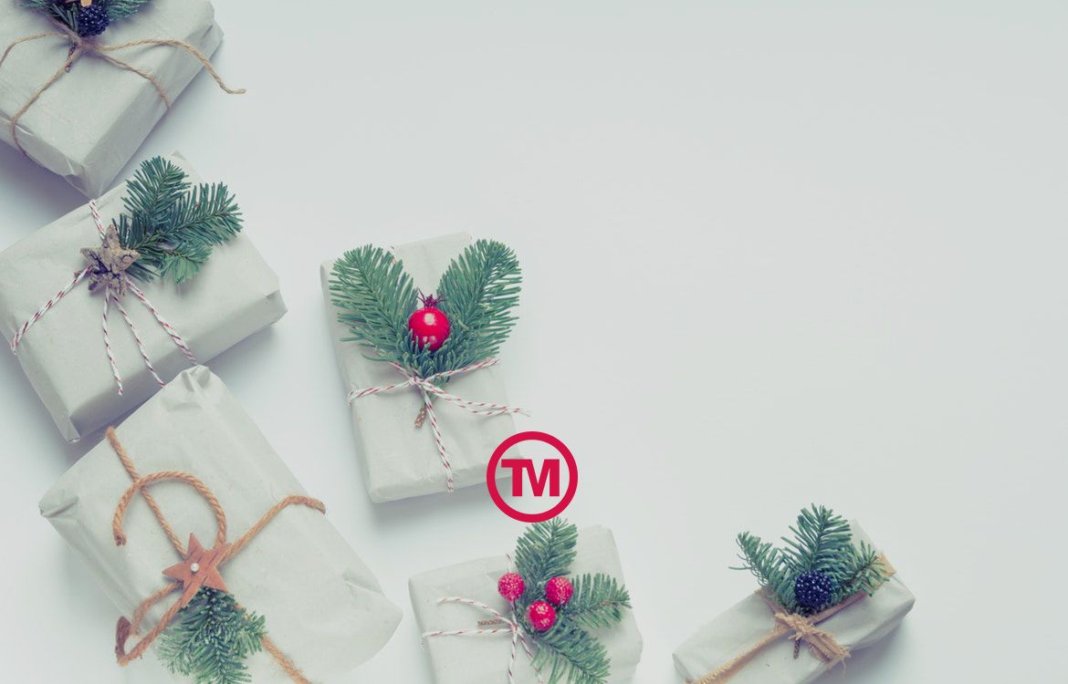 Say Merry Christmas with Printed Christmas Gifts