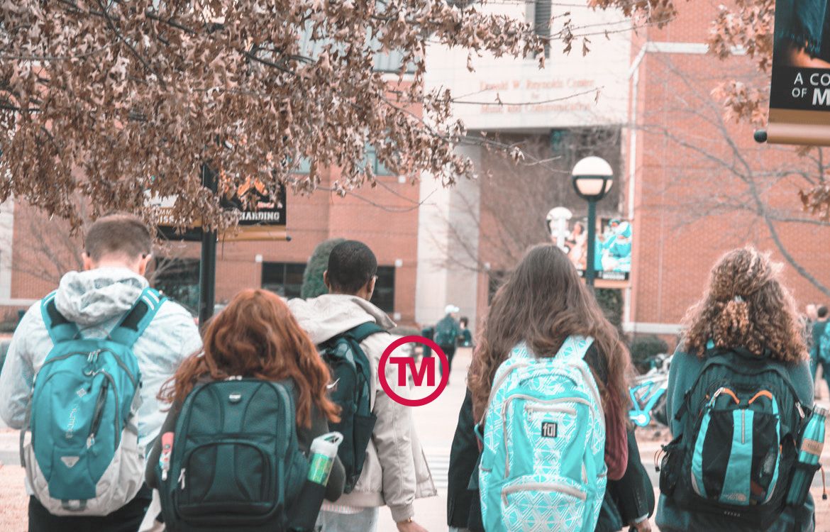 Let the School Kids Do Your Mobile Marketing with Promotional Bags