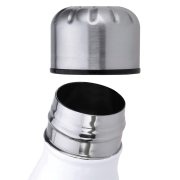 Close Up of Branded 750ml Stainless Steel Water Bottle Lid from Total Merchandise