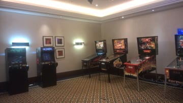 MAriott flipper bérlés 677