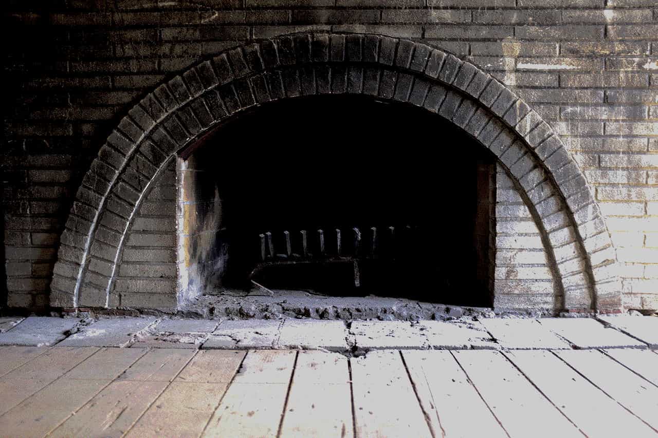 an image of a cold fireplace