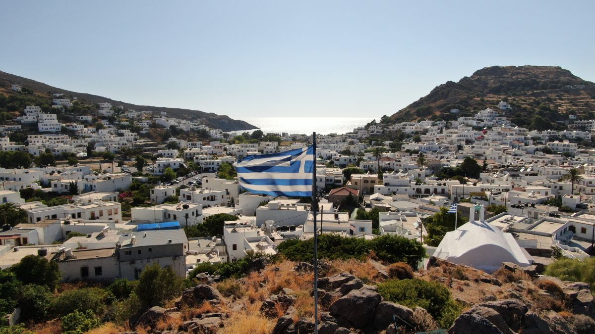 Tour | 3 NIGHT ICONIC CRUISE GREEK ISLANDS MYKONOS, SANTORINI CRETE ...